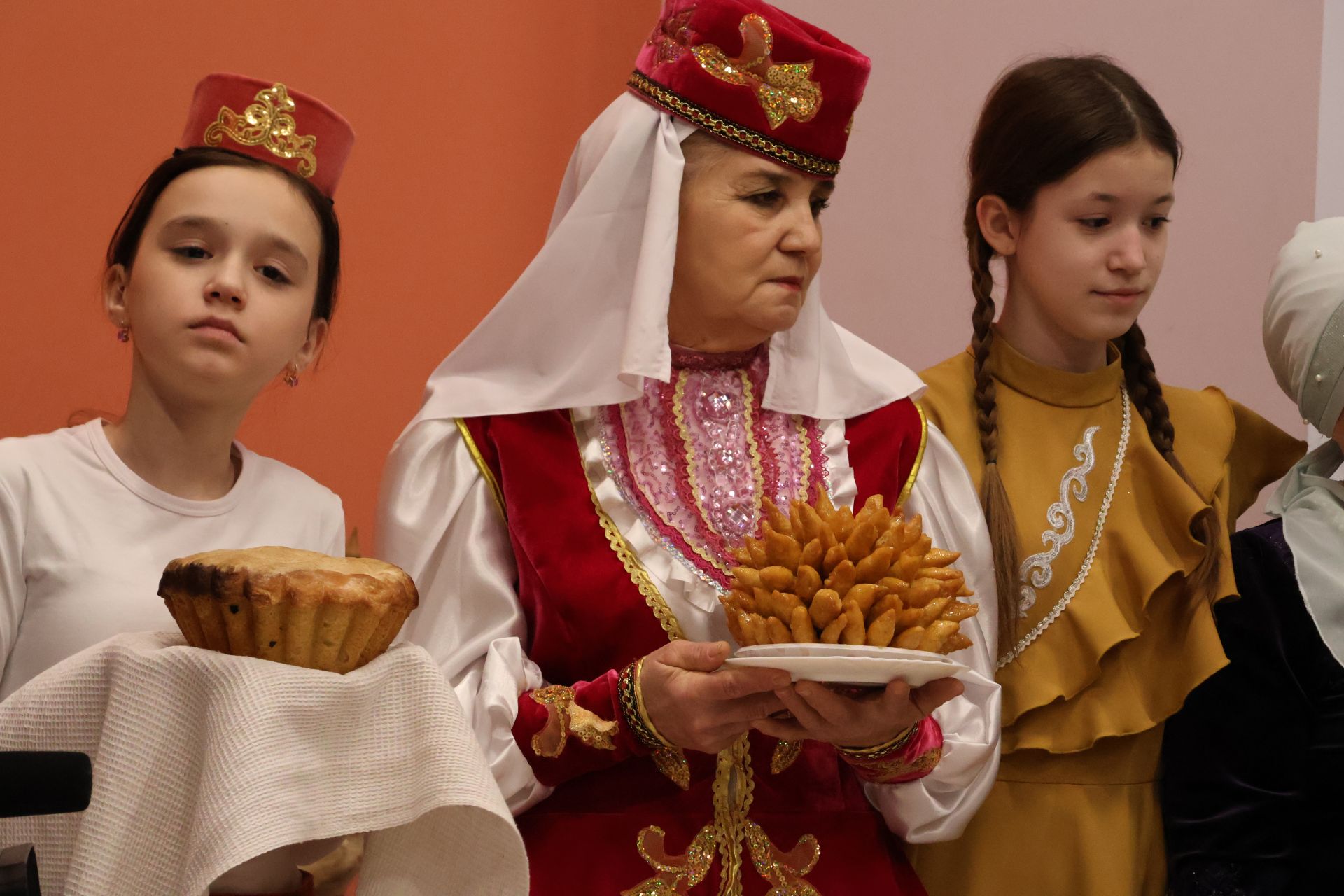 «Эхо веков в истории семьи — Тарихта без эзлебез» шәҗәрә бәйрәменнән безнең фотолар