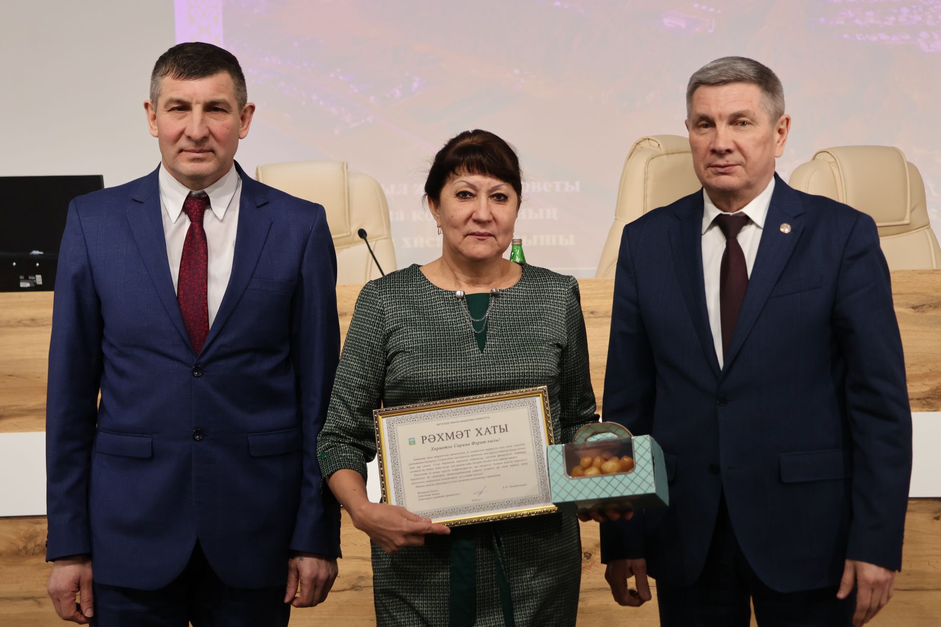 Актаныш районында «Яшьлек» яшьләр үзәгендә гражданнар җыены узды