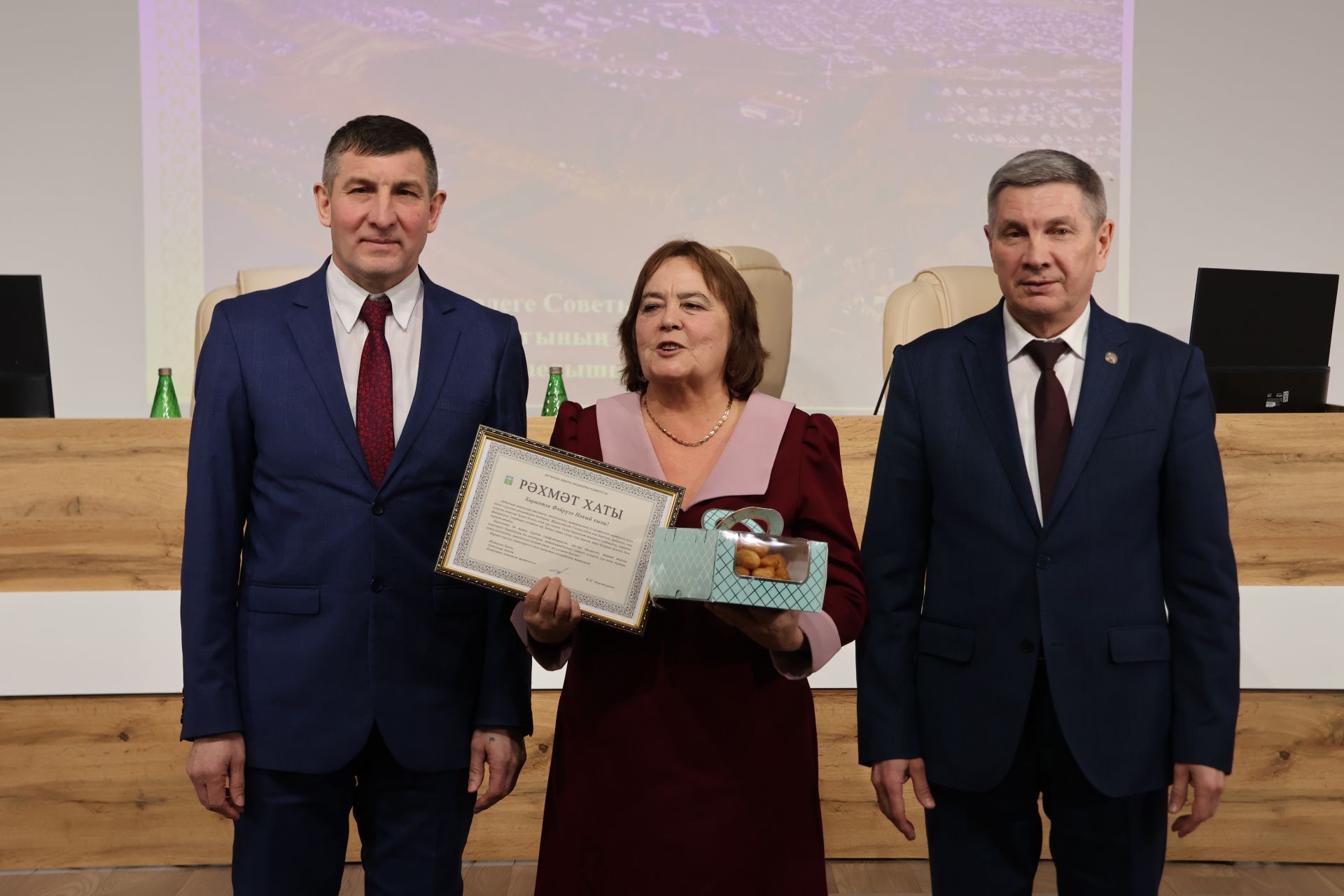 Актаныш районында «Яшьлек» яшьләр үзәгендә гражданнар җыены узды