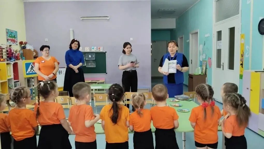 Маленькие пешеходы Большого Актаныша: в детском саду «Умырзая» изготовили светоотражатели