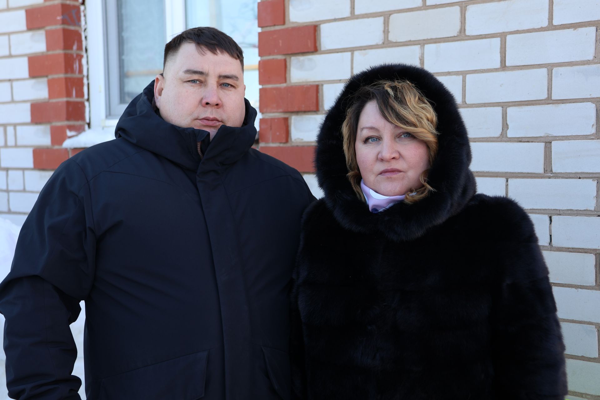 Роберт Сәлахиев исеме күңелләрдә мәңге калачак: Татар Суыксуы авылында мемориаль такта ачылды