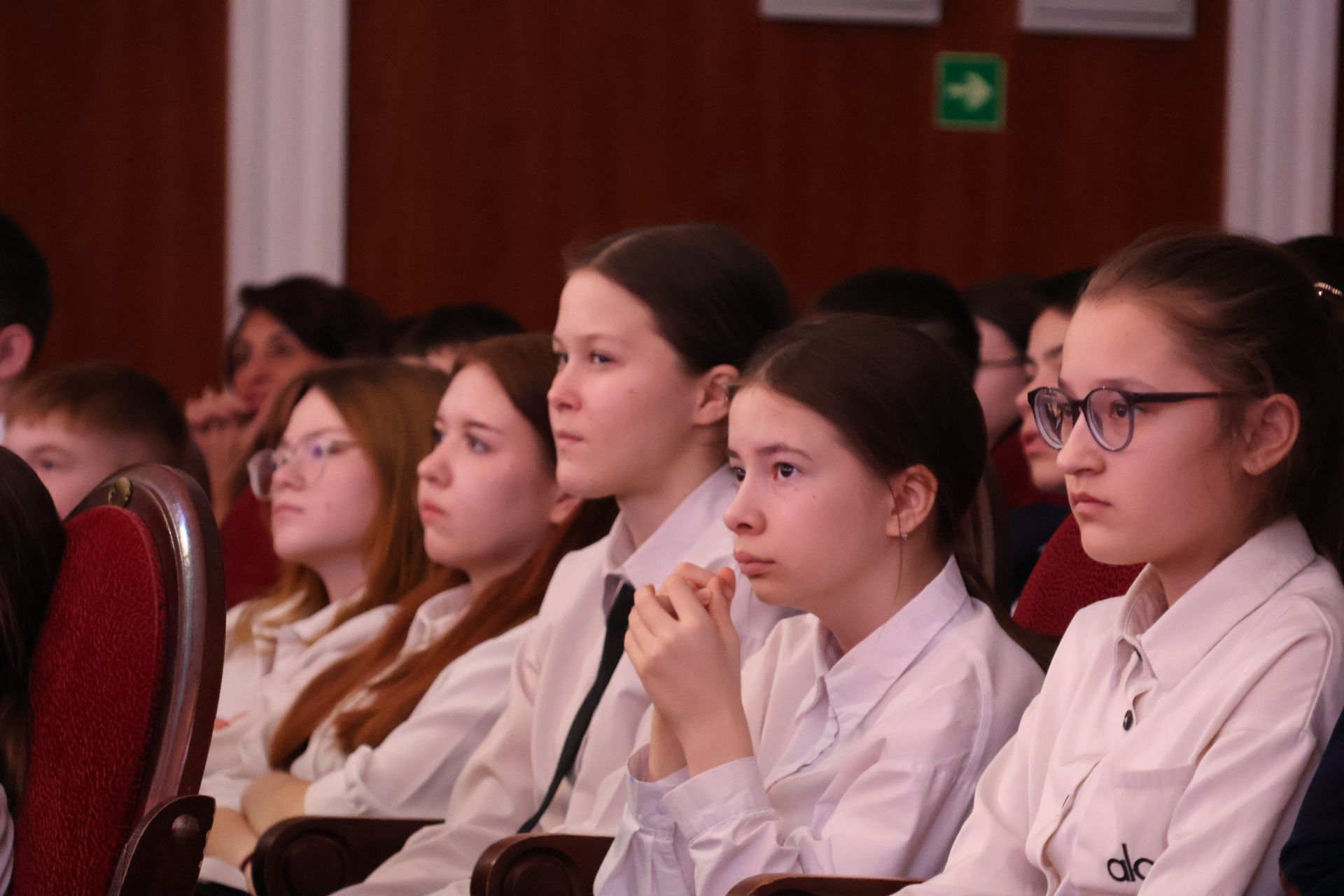 Ватанны саклаучылар көне белән!