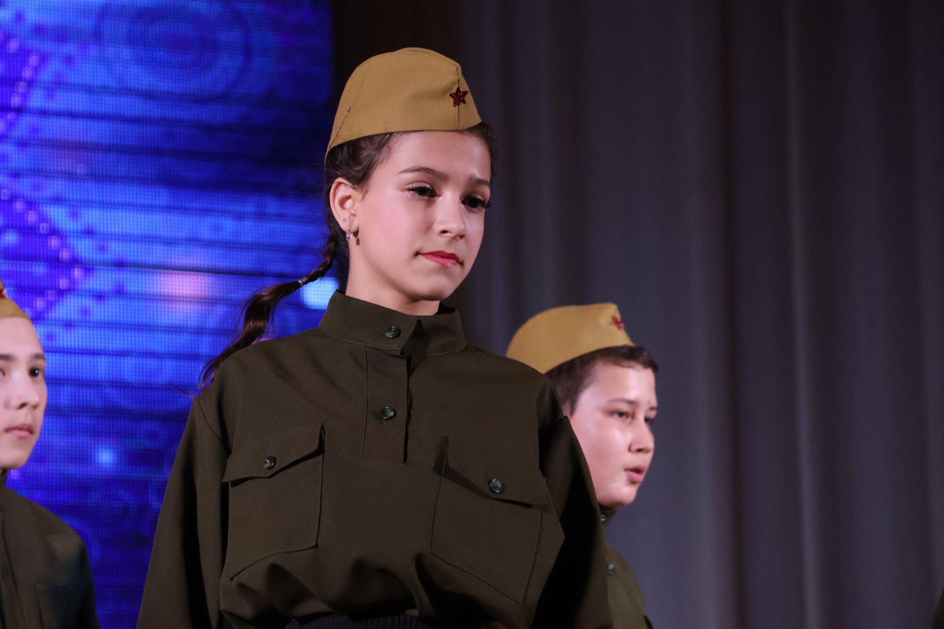 Ватанны саклаучылар көне белән!