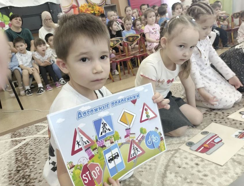 Актанышның 4 нче «Әтәчкәй» балалар бакчасында юл хәрәкәте кагыйдәләренә багышланган чара узды