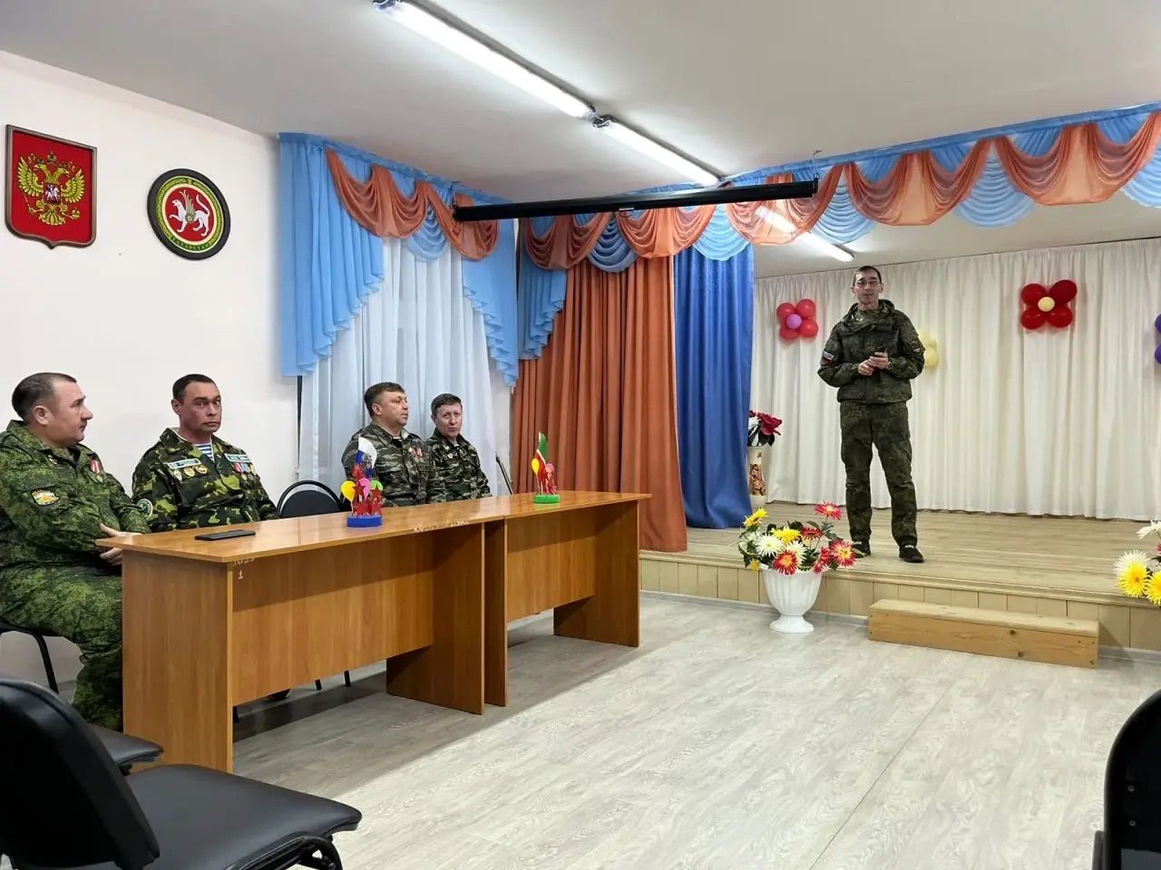 Такталачык мәктәп-интернатында утлар-сулар кичкән ветераннарны хөрмәтләделәр