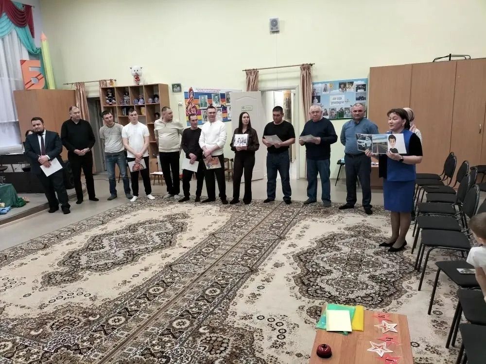 «Әти белән — хәвефсез!»: «Каенкай» балалар бакчасында Ватанны саклаучылар көнен файдалы уздырдылар