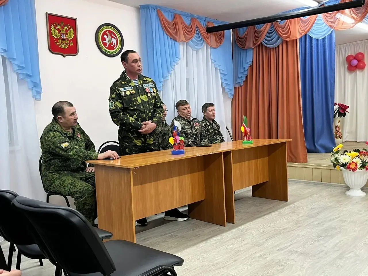 Такталачык мәктәп-интернатында утлар-сулар кичкән ветераннарны хөрмәтләделәр