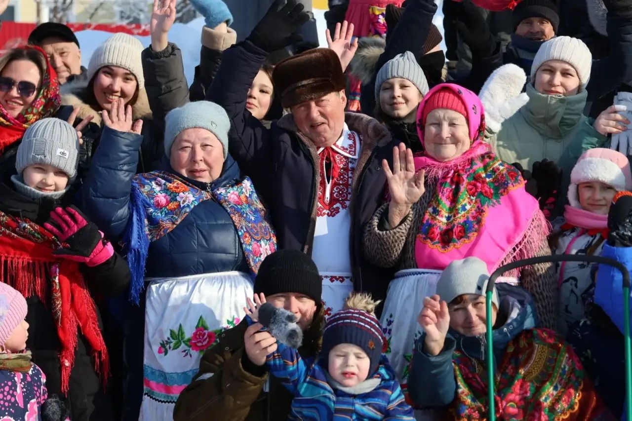 Хуш киләсең, көләч яз: Мари Суыксуында узган Уйярня бәйрәменнән безнең репортаж