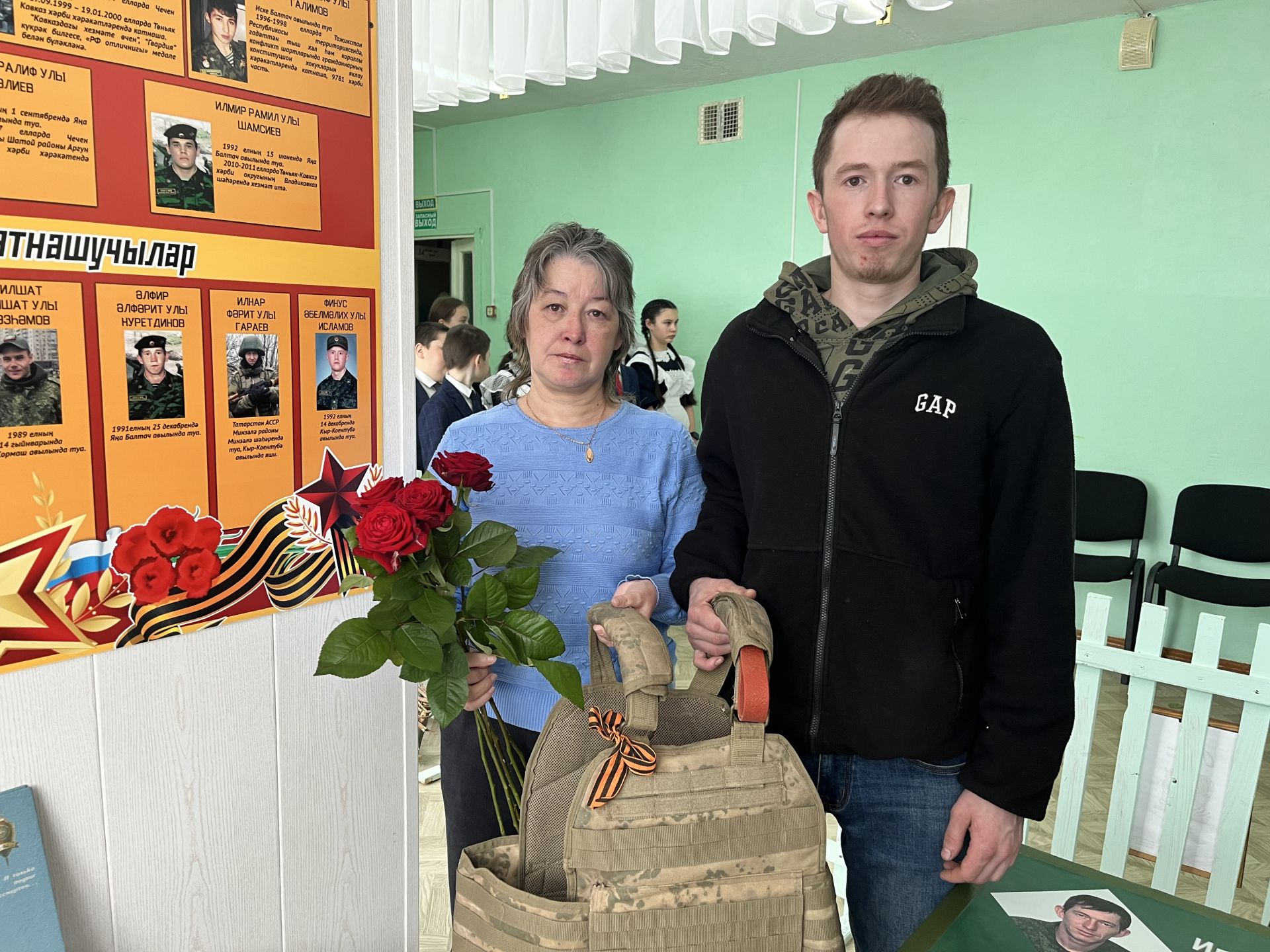 Махсус хәрби операциядә һәлак булган Илнар Гәрәевнең бронежилеты туган мәктәбендәге Иске Кормаш музеена тапшырылды