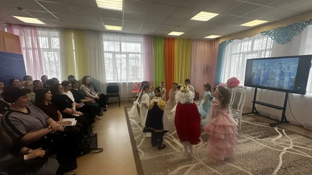 Балалар бакчасында уеннар аша белем алу серләре