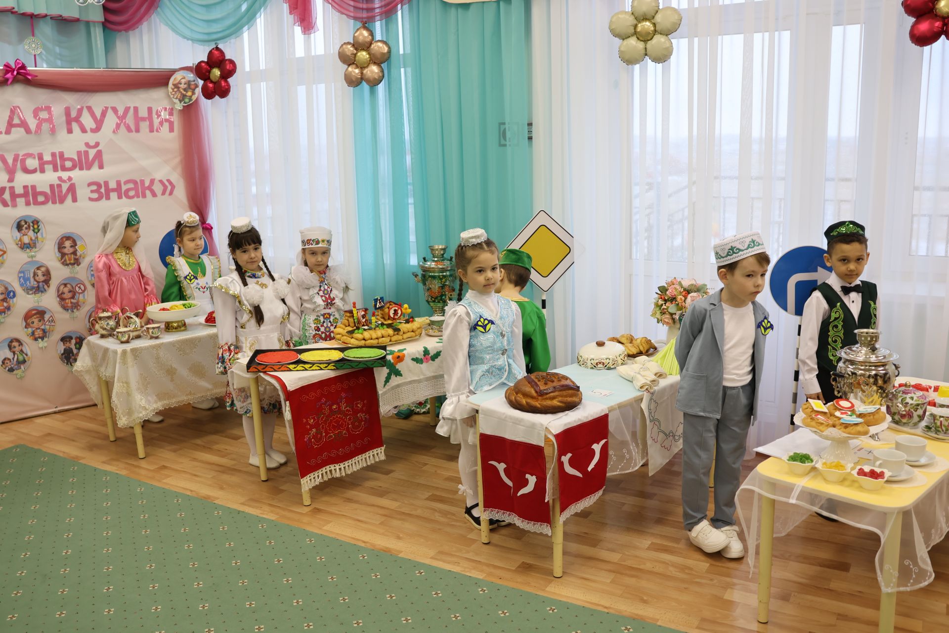 «Тәмле юл билгесе» бәйгесе: балалар һәм ата-аналар иҗатта берләште