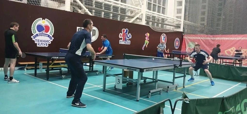 Актанышта өстәл теннисы көне уңаеннан ветераннар арасында ярыш узды