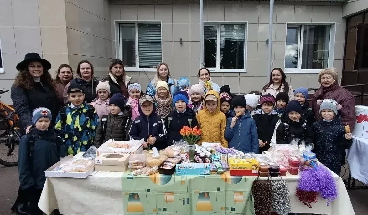 Актанышның 2нче санлы мәктәбендә хәйрия ярминкәсе һәм «Карга боткасы» бәйрәме узды