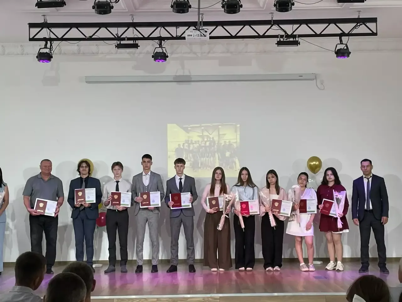 «Батыр» балалар һәм яшүсмерләр спорт мәктәбе чыгарылыш кичәсе уздырды