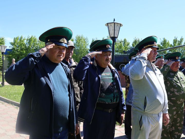 28 май — Чик сакчылары көне!