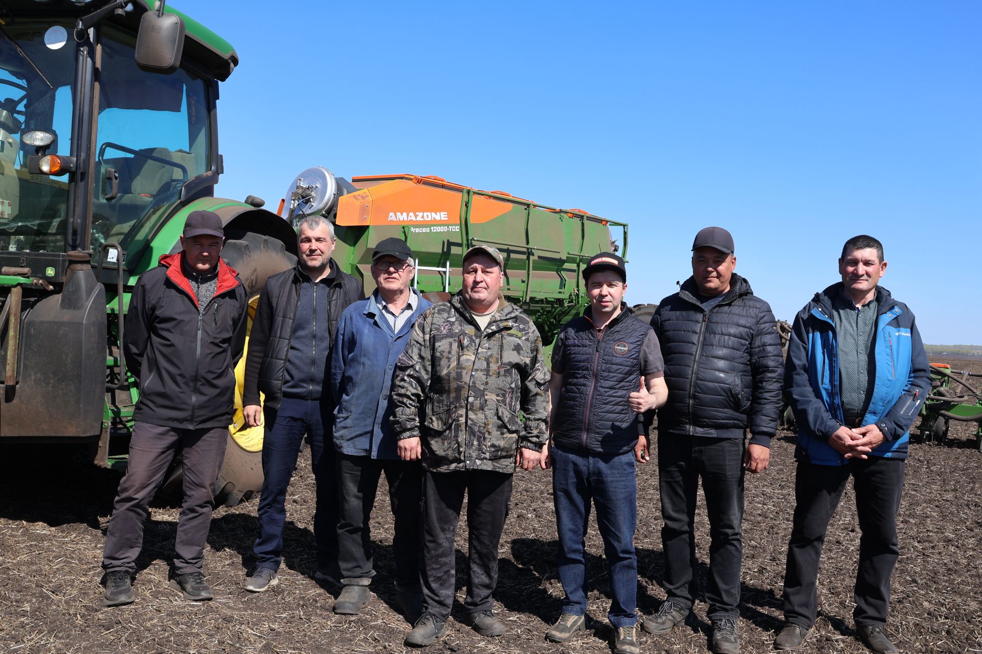 «Әнәк» агрофирмасында язгы чәчү: көненә 650 гектарга кадәр эш башкарыла