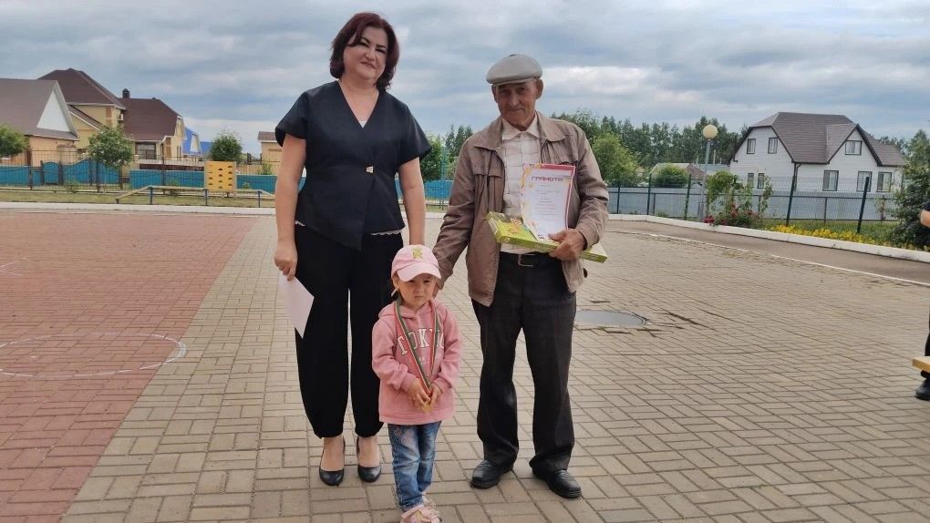 Бабайлар һәм оныклар бергә: «Умырзая»да күңелле бәйрәм узды