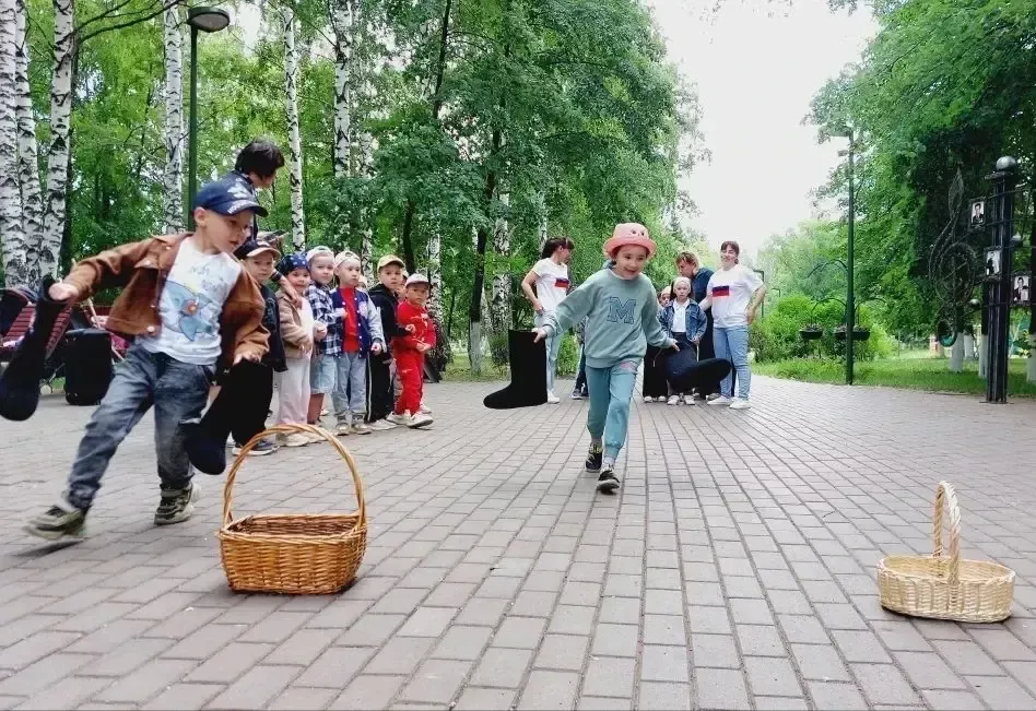Балалар китапханәсе хезмәткәрләре чара үткәрде