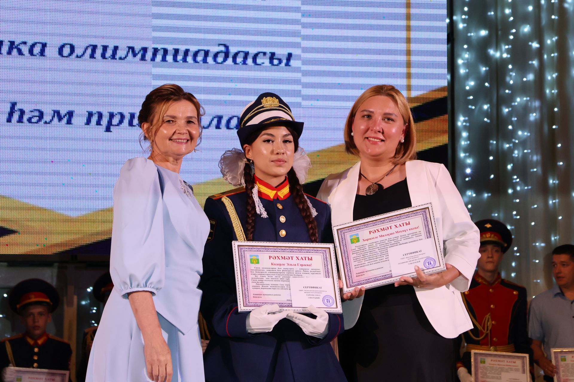 «Ватанга хезмәт итәм!»: Хәсән Заманов исемендәге кадет мәктәбе республикада сынатмады