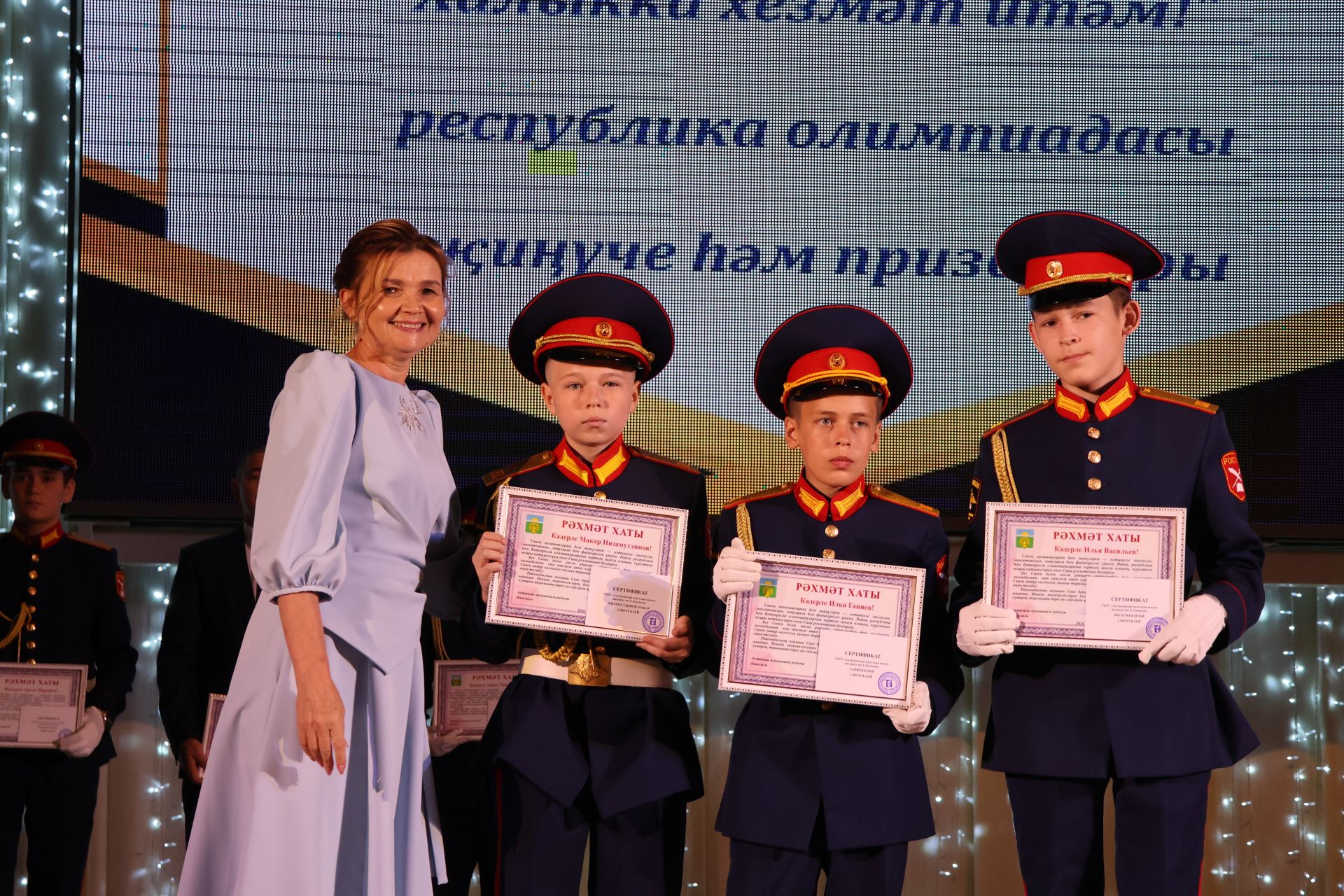 «Ватанга хезмәт итәм!»: Хәсән Заманов исемендәге кадет мәктәбе республикада сынатмады