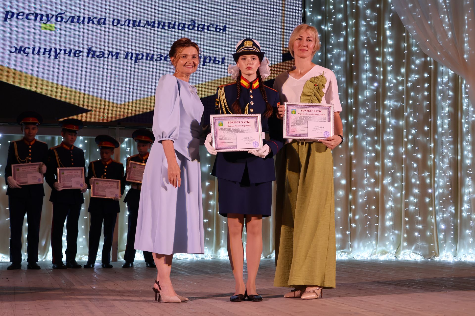 «Ватанга хезмәт итәм!»: Хәсән Заманов исемендәге кадет мәктәбе республикада сынатмады