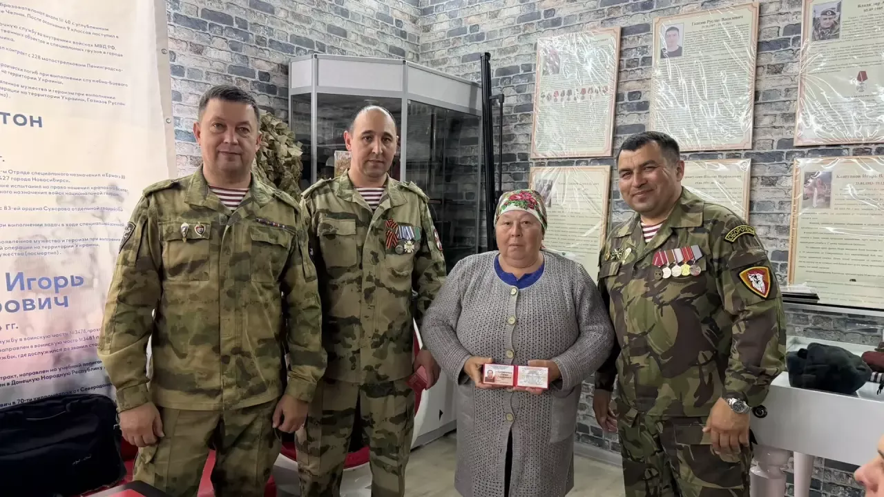 Актанышның маскировка челтәре үрүче апалары Чаллыда Волонтерлар слетында катнашты