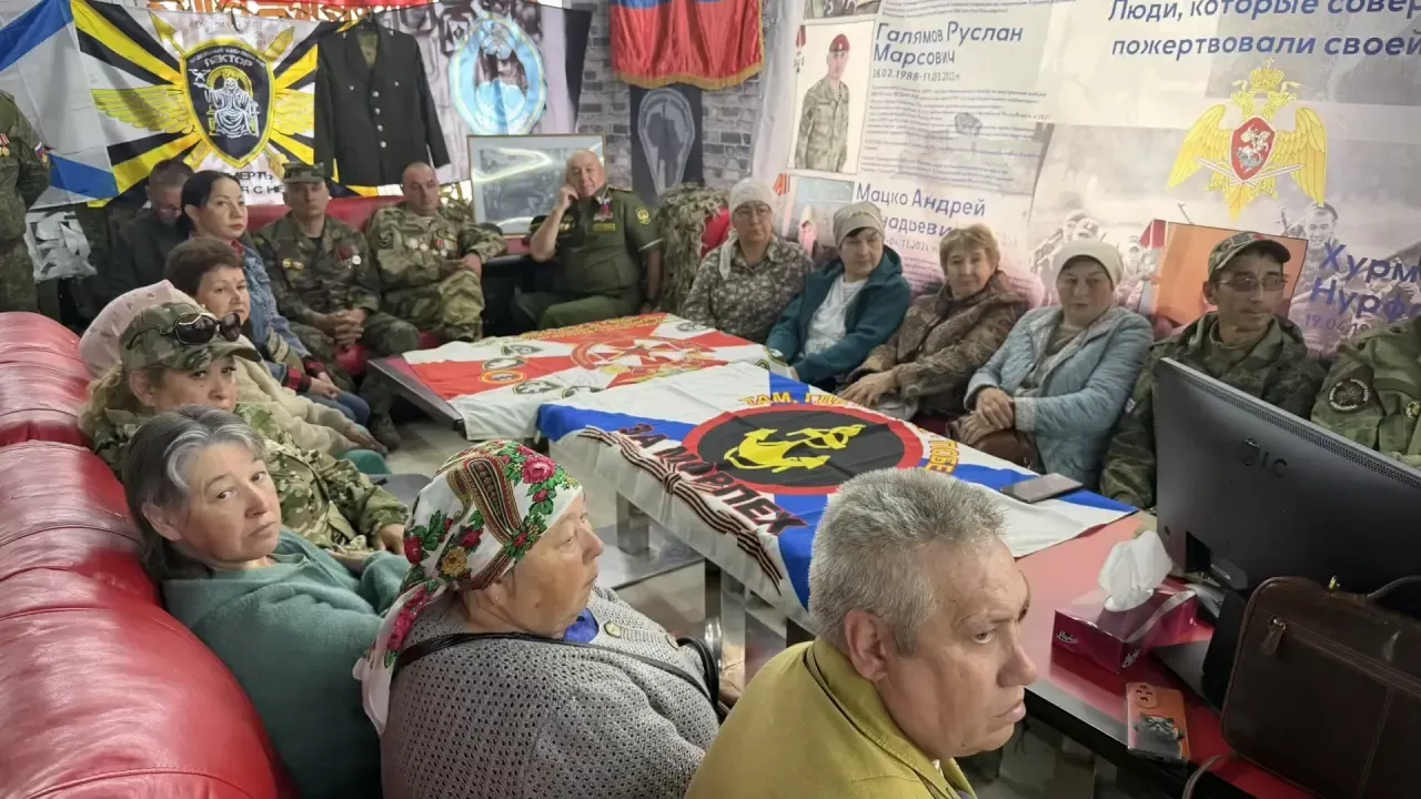 Актанышның маскировка челтәре үрүче апалары Чаллыда Волонтерлар слетында катнашты