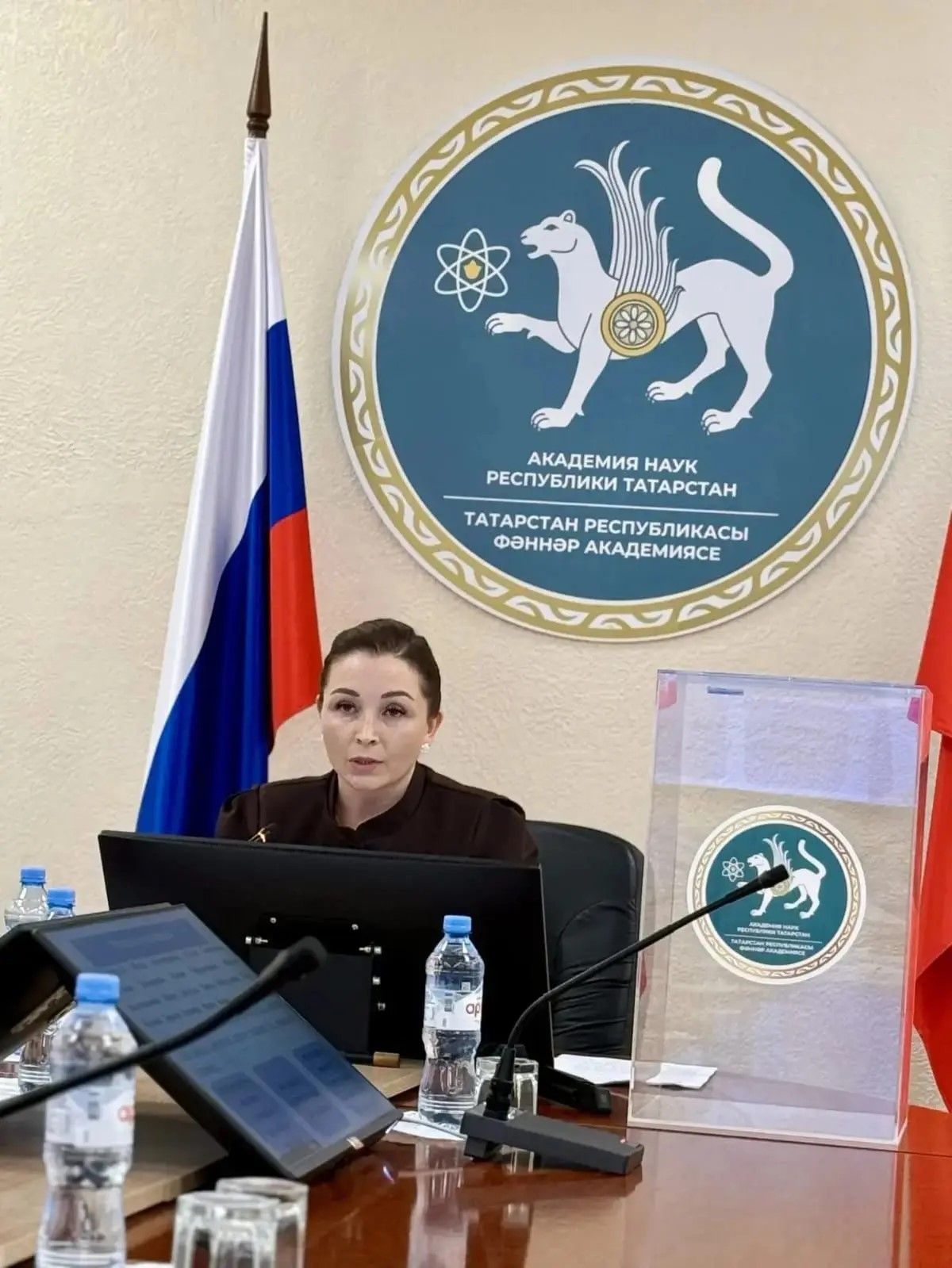 Сәләтле балалар гимназиясе укытучысы Чулпан Шәрипова филология фәннәре кандидаты булды