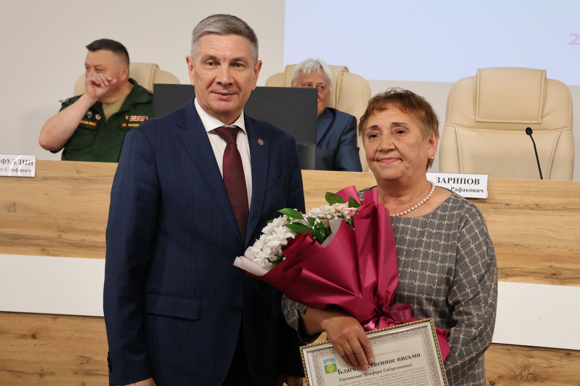 Хәрби исәп өлкәсендә хезмәт куючылар бүләкләнде