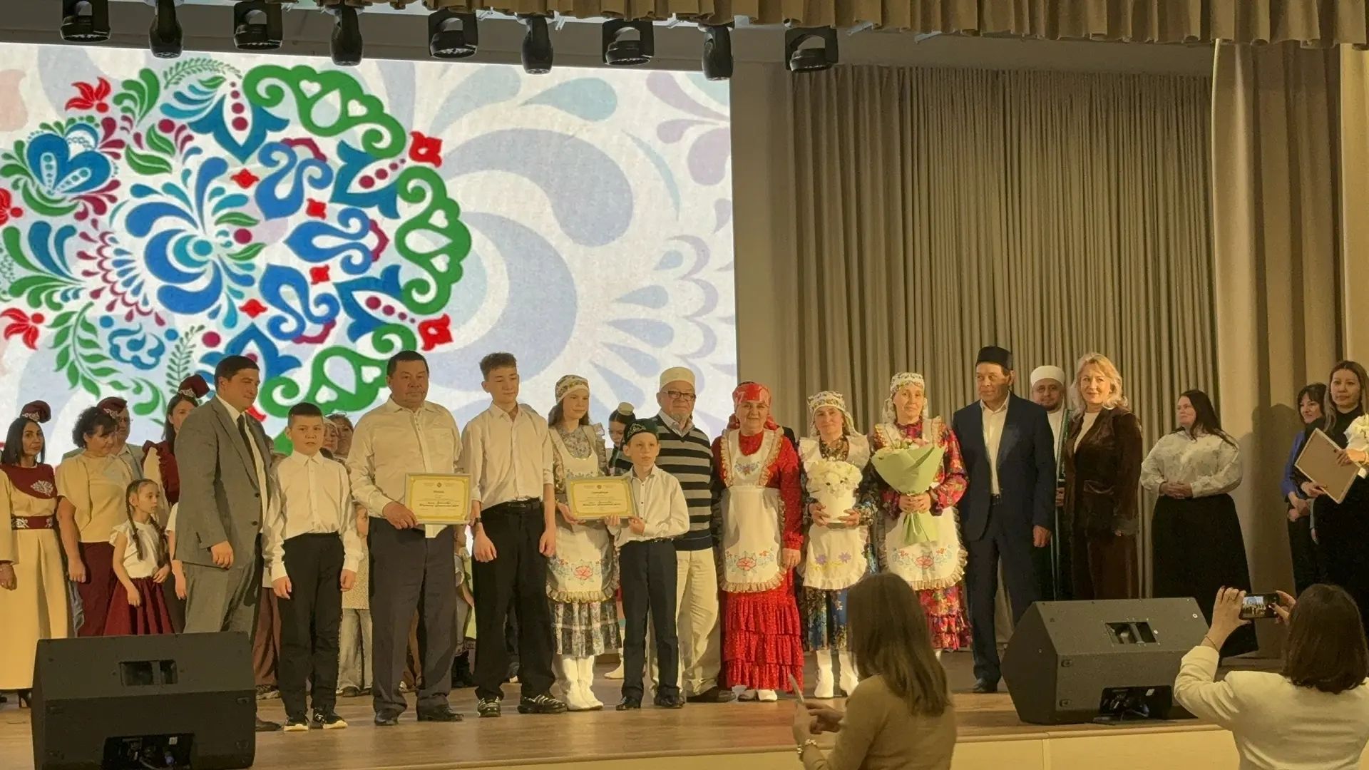 «Тарихта без эзлебез» – буыннарны берләштерүче фестиваль