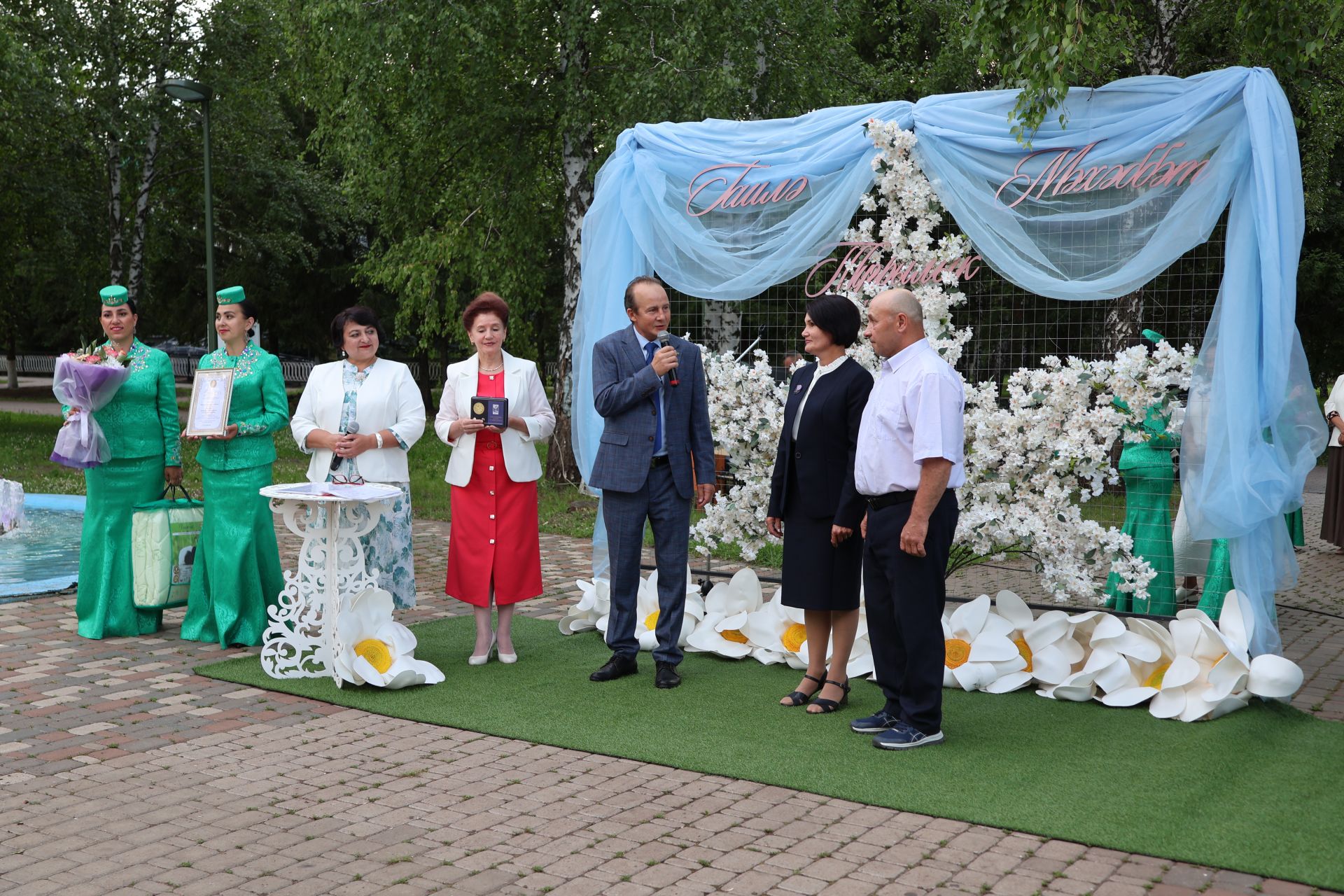 Актаныш районының ике гаиләсе «Мәхәббәт һәм тугрылык» медаленә лаек булды
