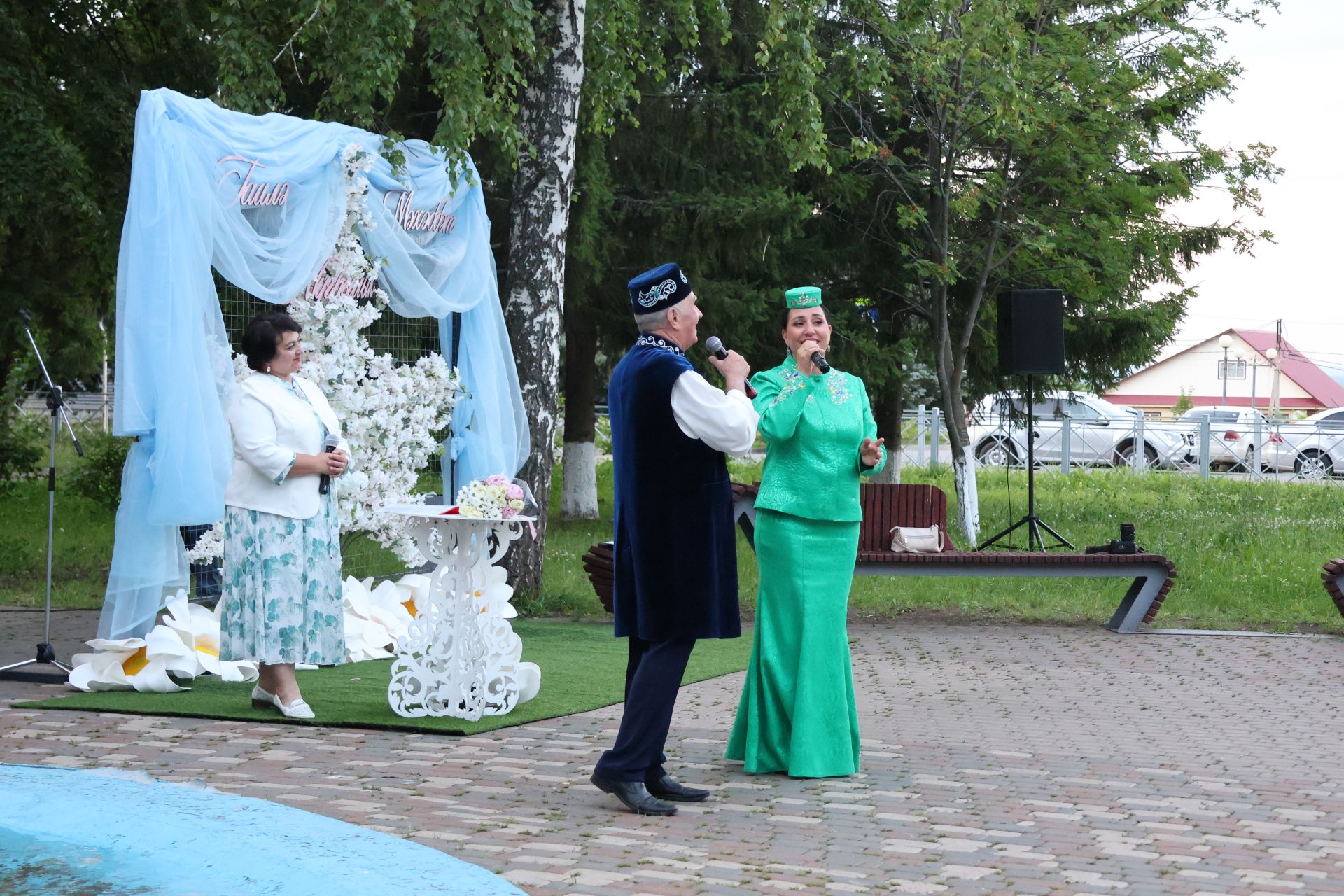 Актанышта Мәхәббәт һәм тугрылык көне: 12 үрнәк гаилә алтын, зөбәрҗәт һәм бриллиант туйларын билгеләп үтте