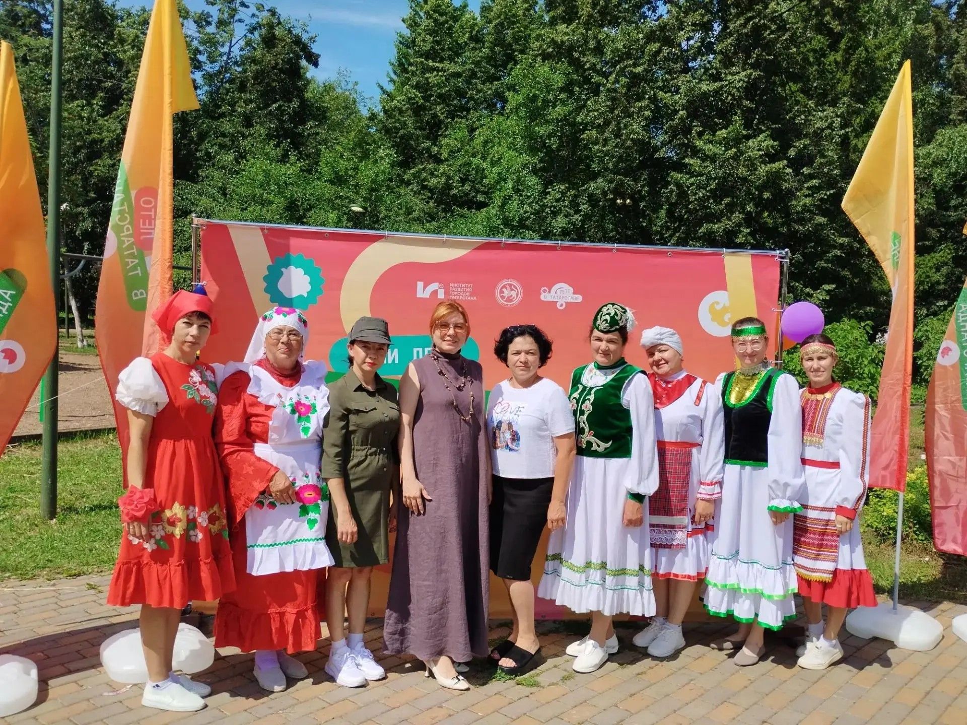 Актанышның мәдәният паркында 6 авыл китапханәчесе балалар өчен библиотур оештырды
