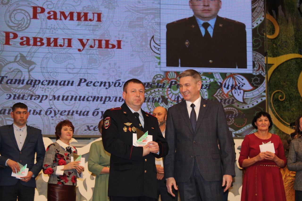 Актаныш муниципаль районының хезмәт алдынгыларын хөрмәтләү тантанасында- "Алдынгылар җыены- 2022" (фоторепортаж)