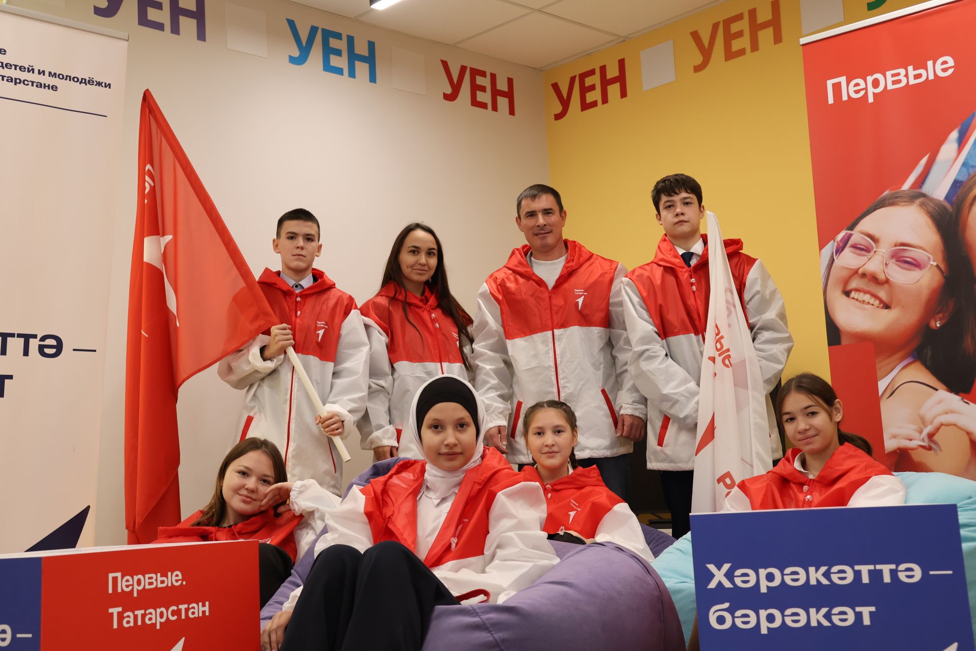 Изге теләкләр, бүләкләр, чаралар – районыбызда Өлкәннәр ункөнлеге