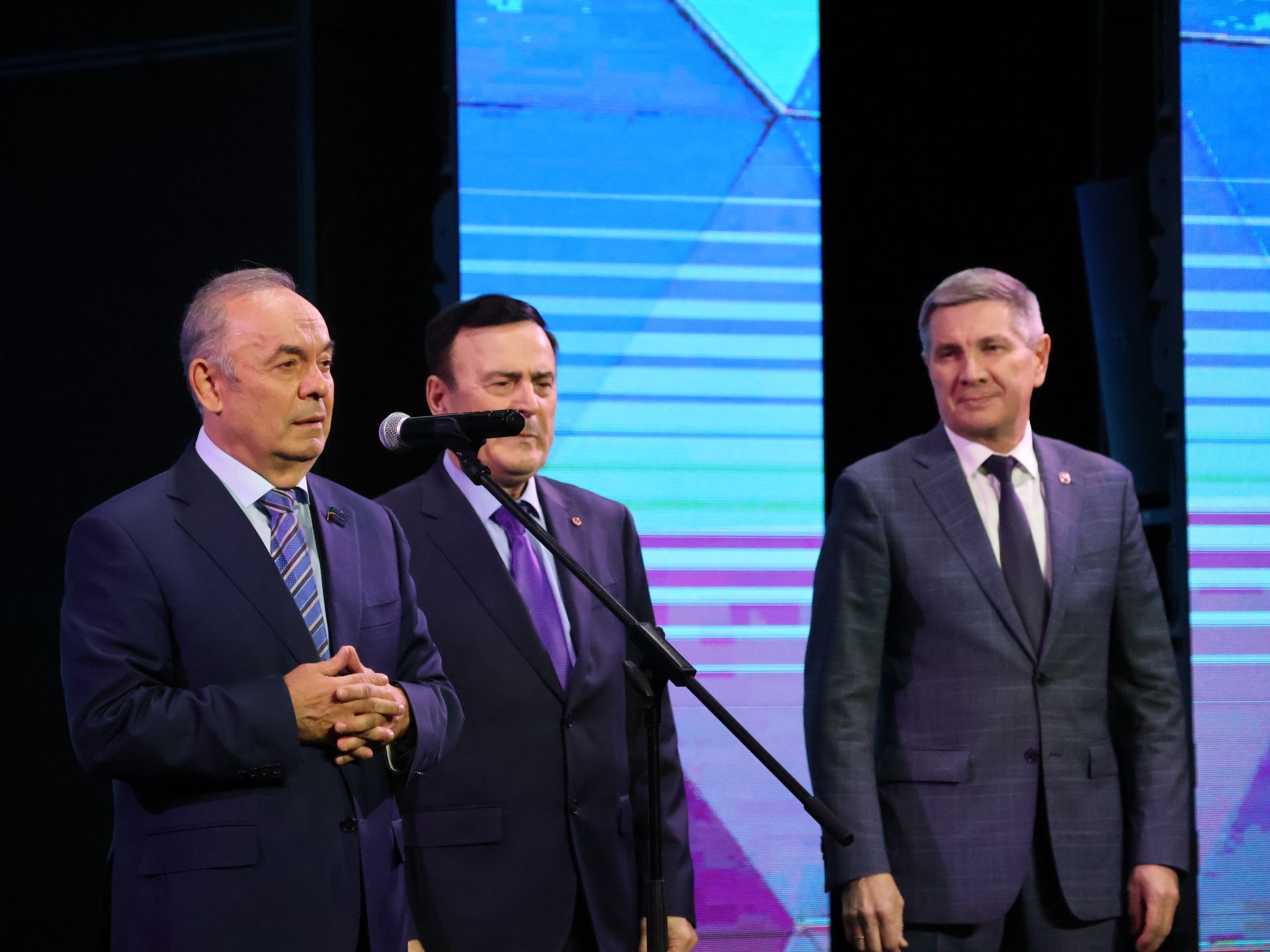 Мәркәзебездә узган якташларның миһербанлык концерты