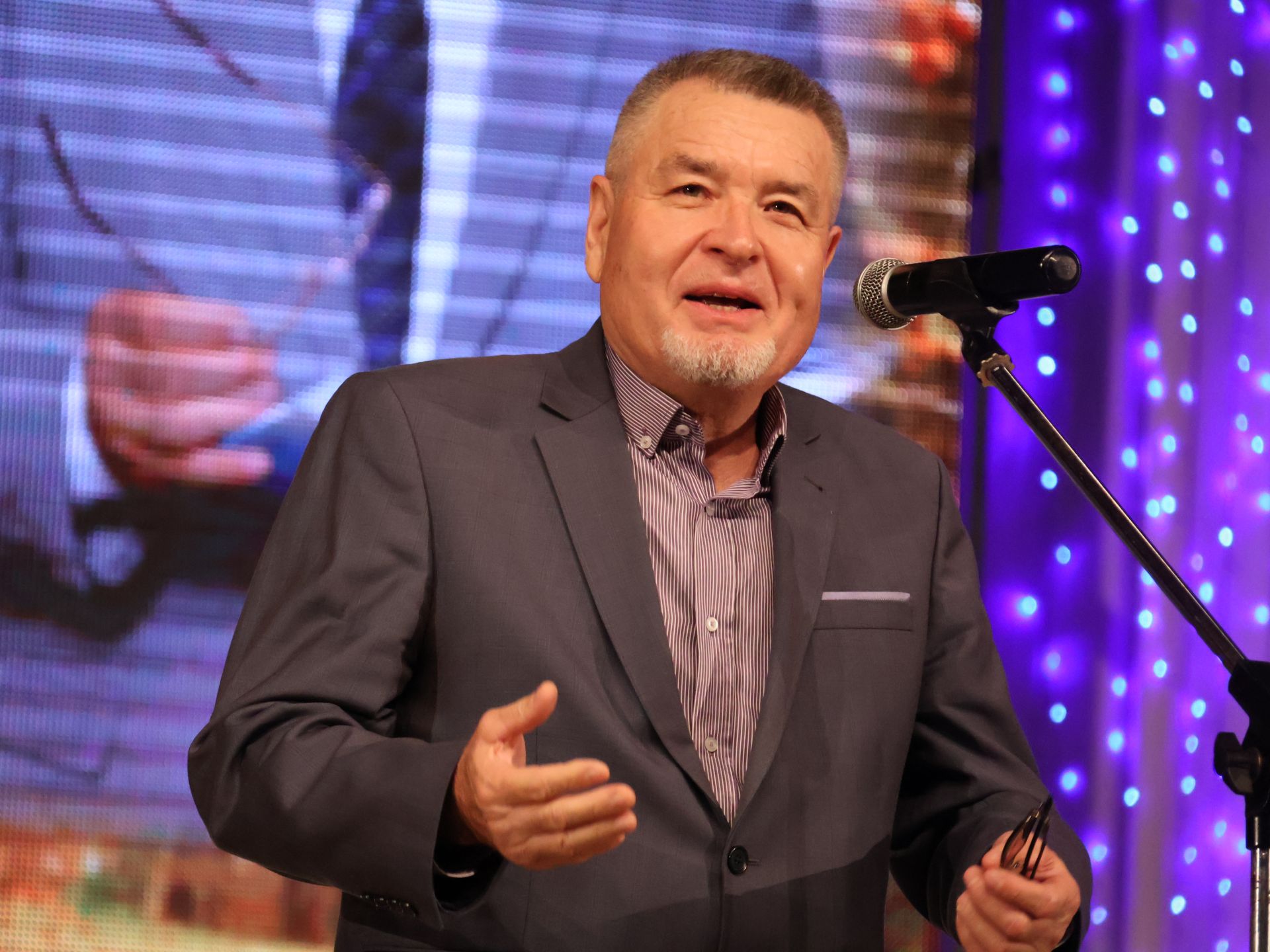 Танылган әдип, күренекле якташыбыз Данил Салиховның иҗат кичәсе шаулап-гөрләп үтте