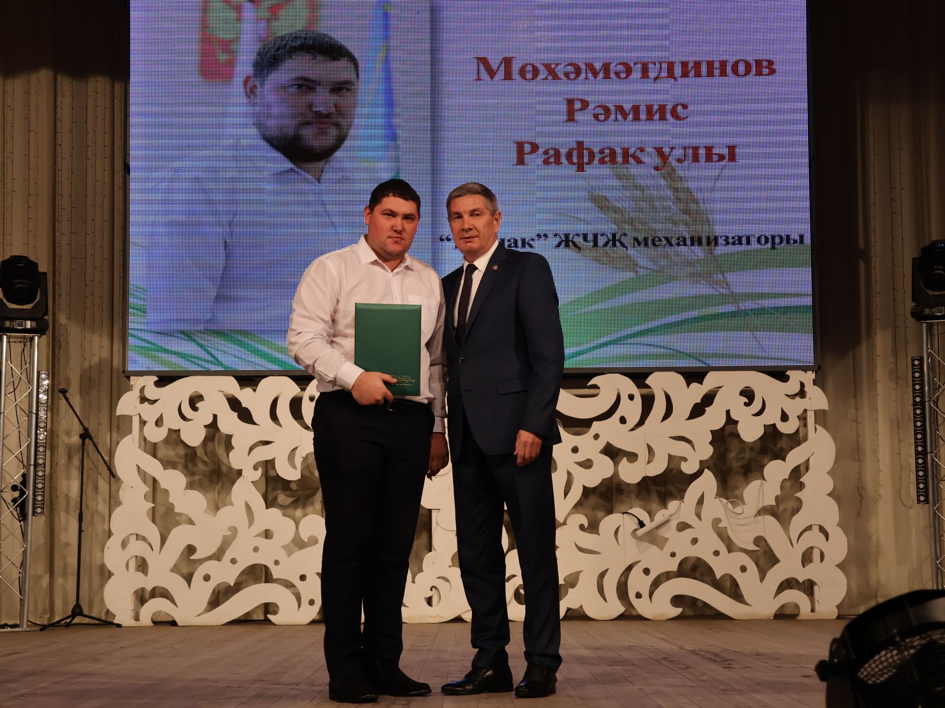 Уңыш-2023: Районыбызда кыр батырларын данладылар