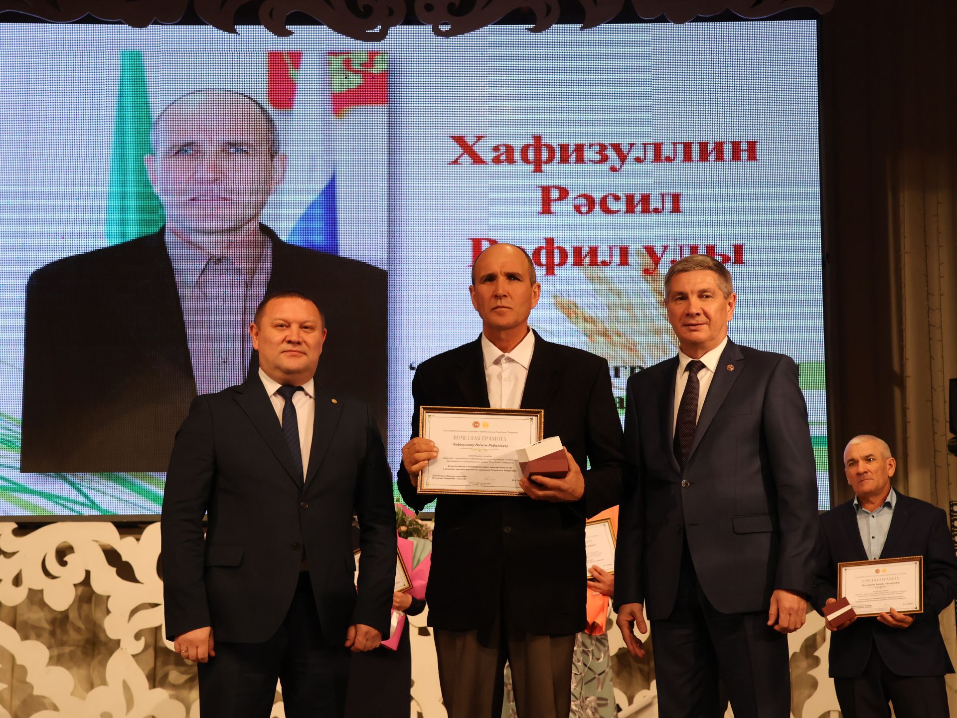 Уңыш-2023: Районыбызда кыр батырларын данладылар