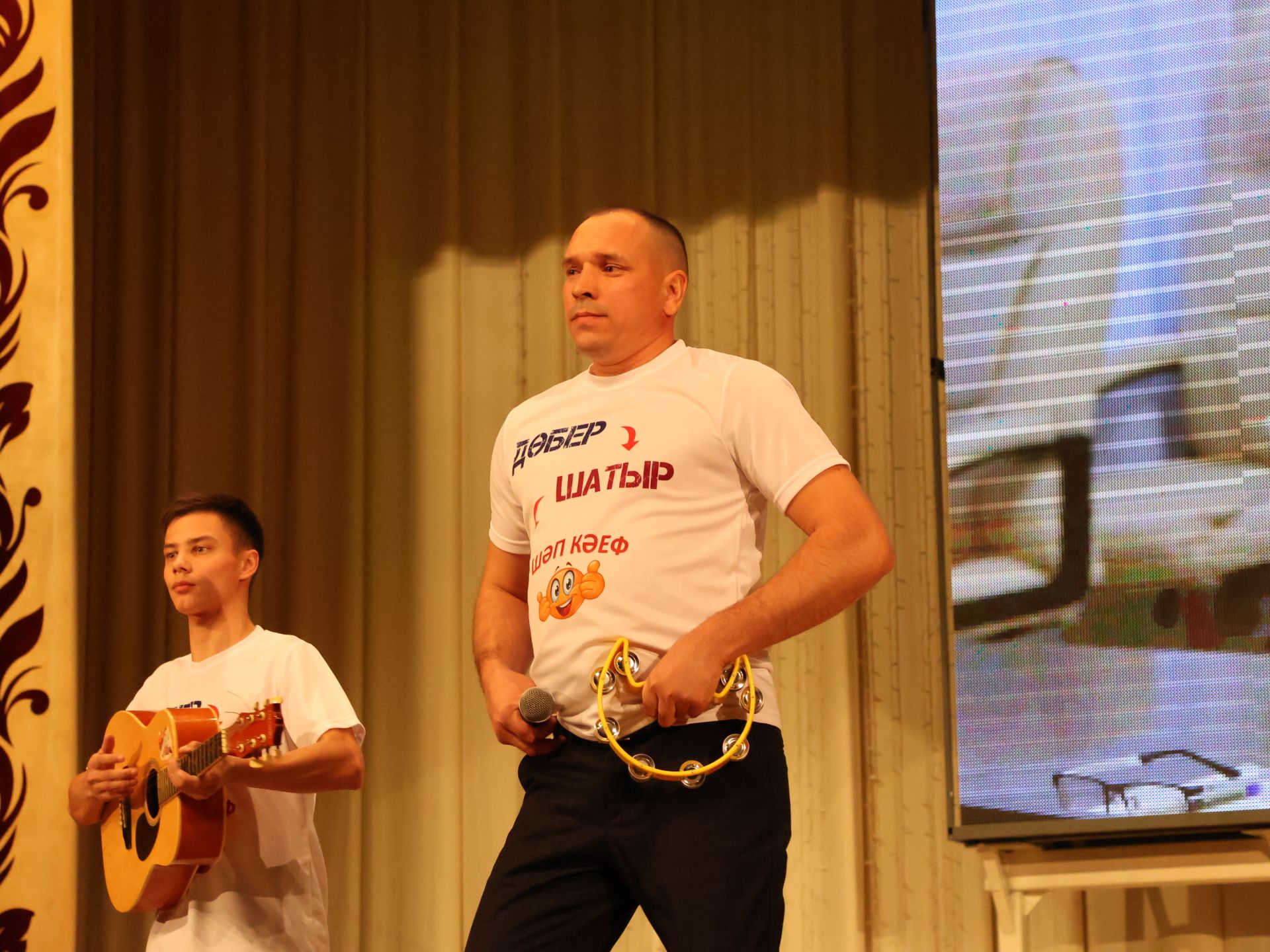 «Шаярыш-ярыш» КВН уенының быелгы җиңүчесе- Пучы командасы