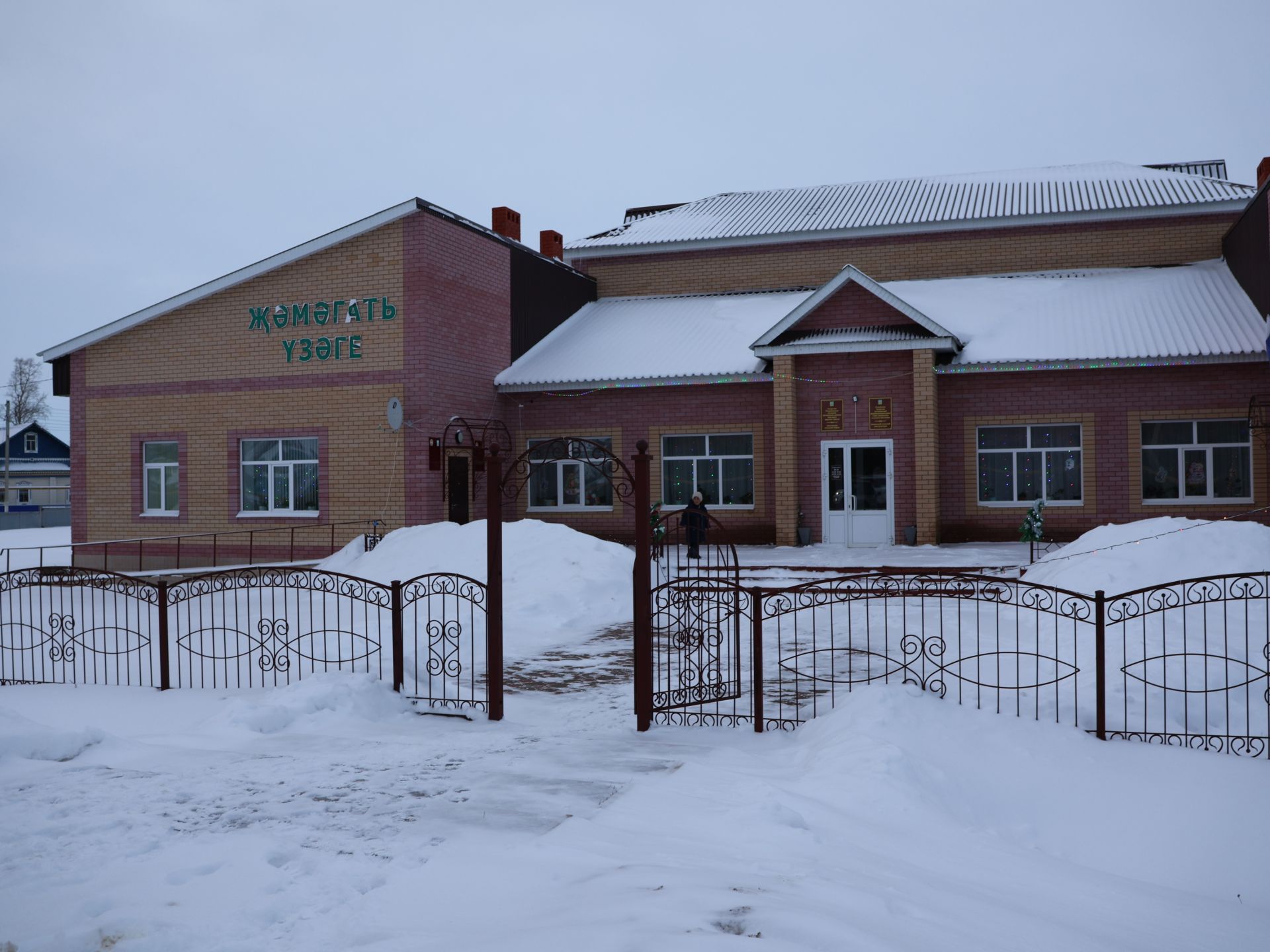 Авыл җирлекләренең Яңа елга бизәлеше