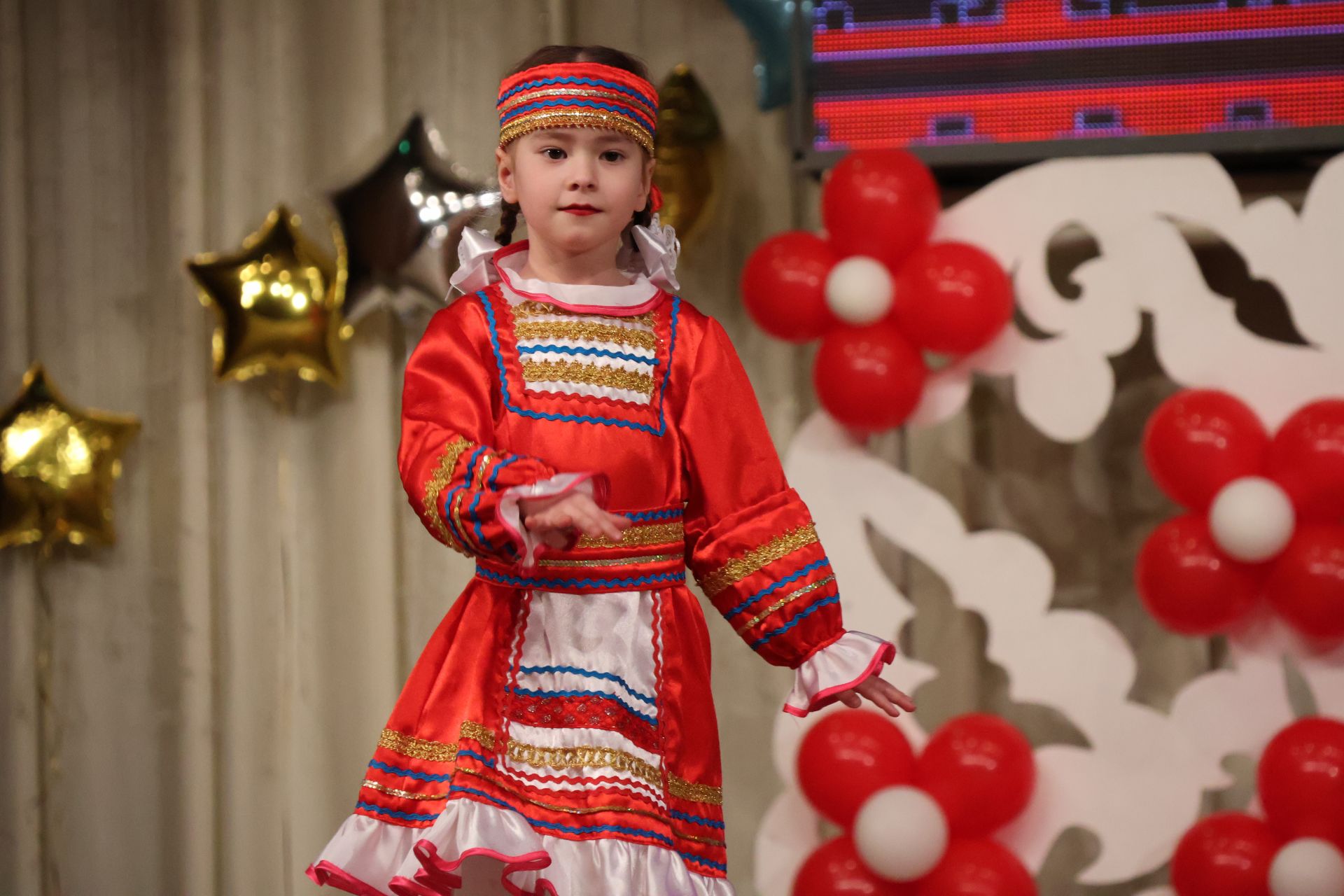 "Йолдызлык"та нәни йолдызчыклар кабынды!(БАРЛЫК ФОТОЛАР, БИК КҮП ФОТОРӘСЕМНӘР)