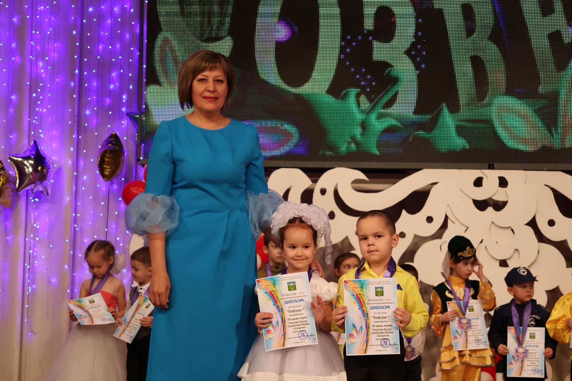 "Йолдызлык"та нәни йолдызчыклар кабынды!(БАРЛЫК ФОТОЛАР, БИК КҮП ФОТОРӘСЕМНӘР)