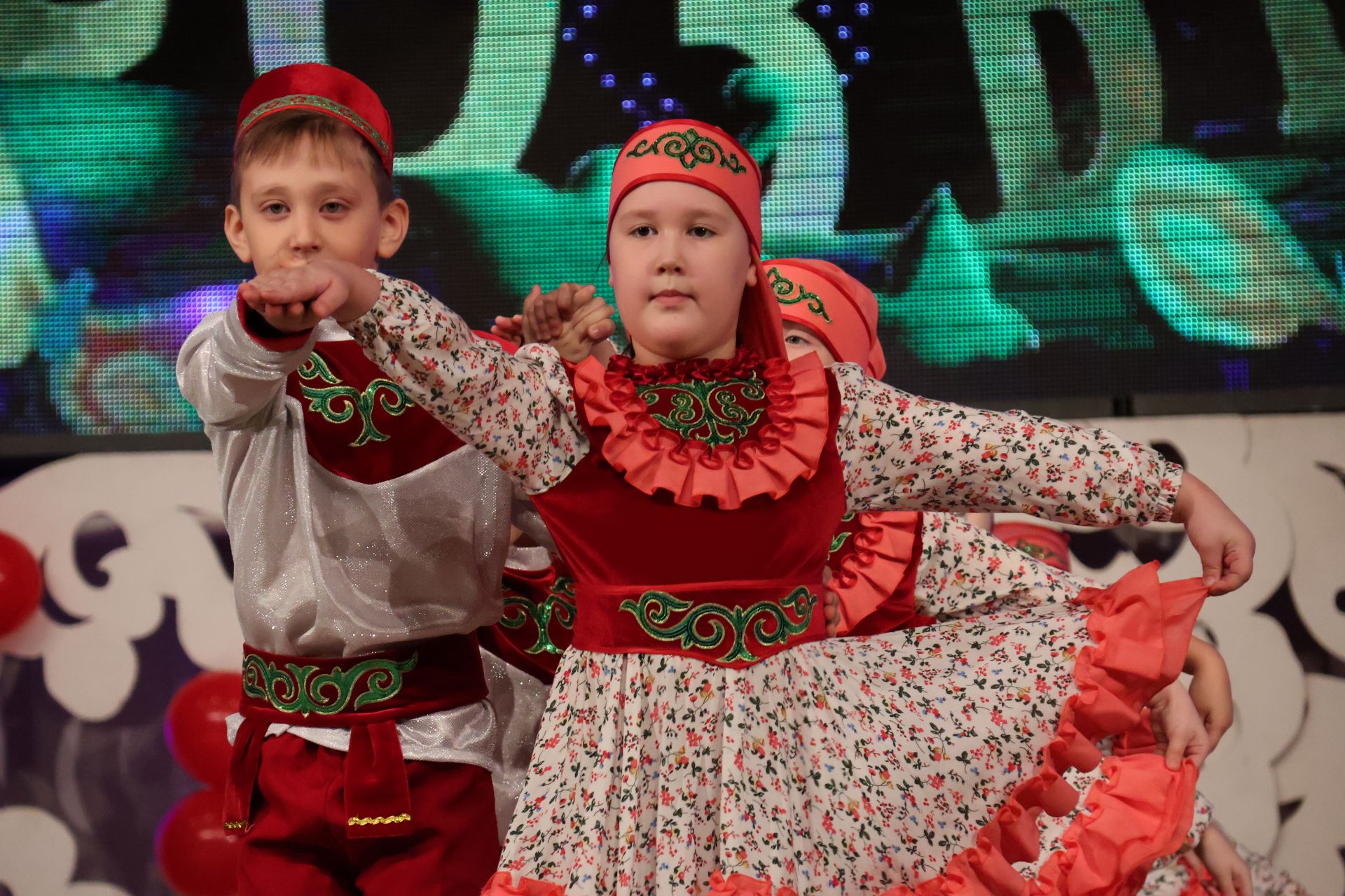 "Йолдызлык"та нәни йолдызчыклар кабынды!(БАРЛЫК ФОТОЛАР, БИК КҮП ФОТОРӘСЕМНӘР)