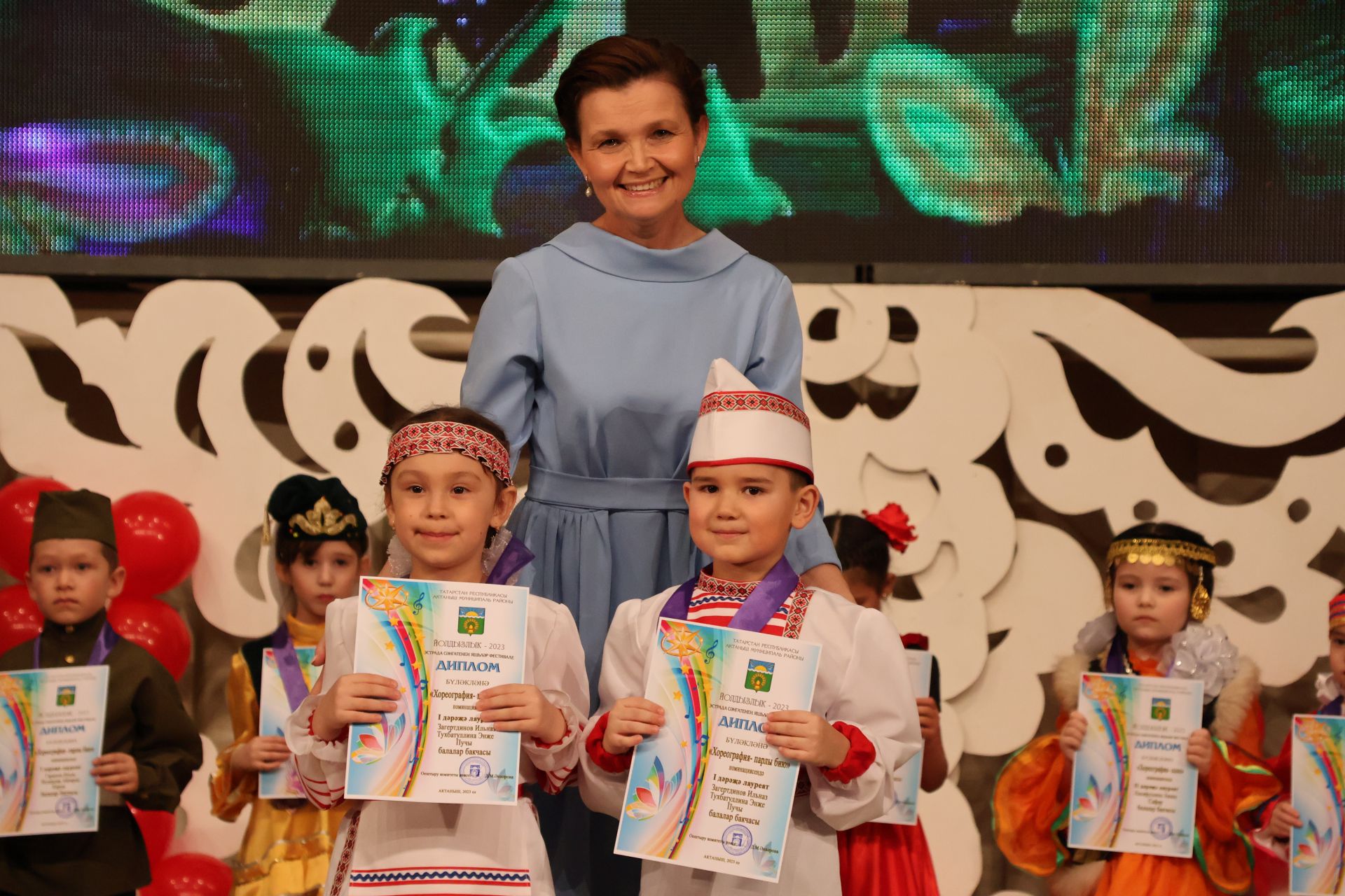 "Йолдызлык"та нәни йолдызчыклар кабынды!(БАРЛЫК ФОТОЛАР, БИК КҮП ФОТОРӘСЕМНӘР)