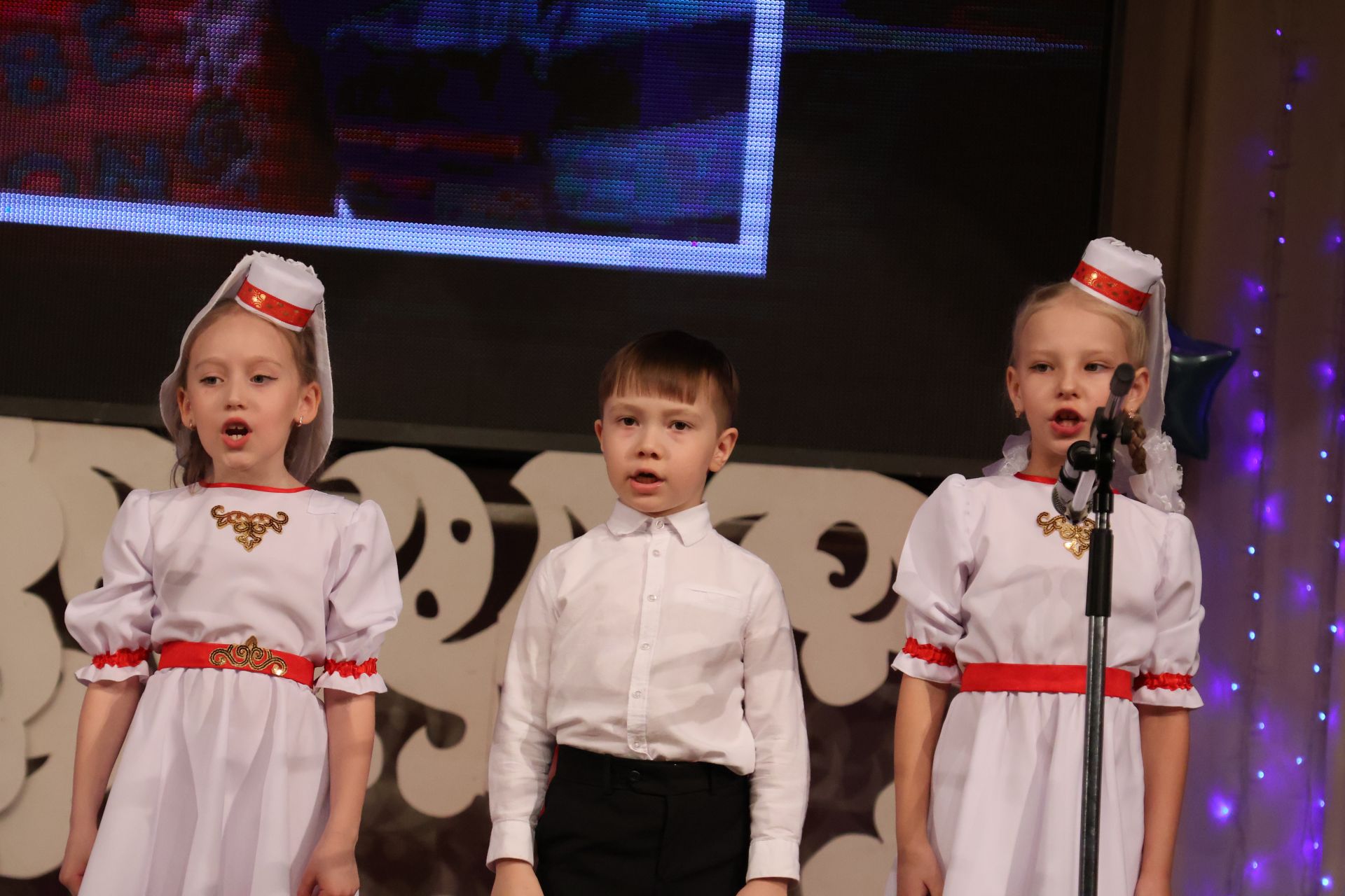 "Йолдызлык"та нәни йолдызчыклар кабынды!(БАРЛЫК ФОТОЛАР, БИК КҮП ФОТОРӘСЕМНӘР)