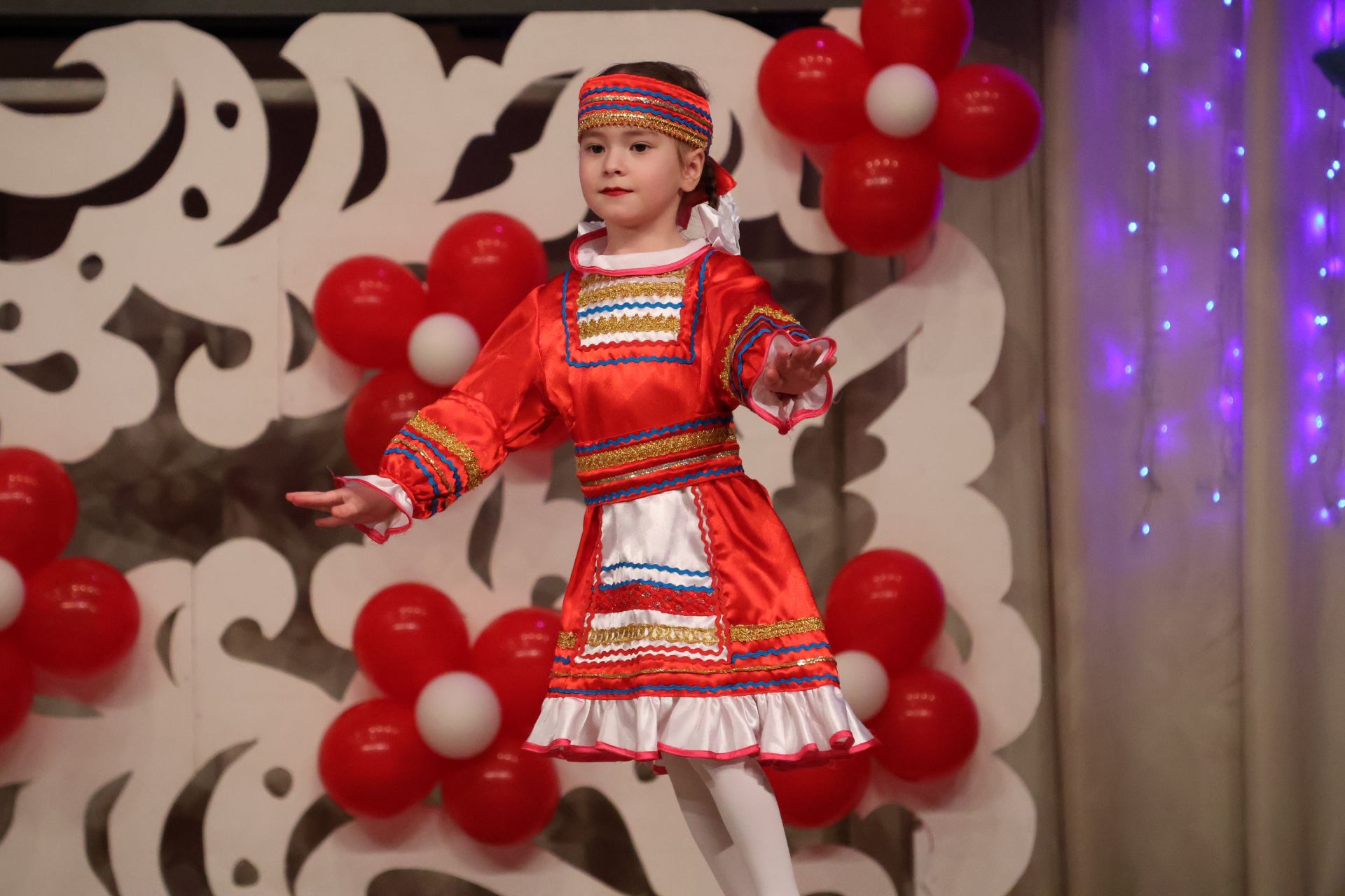 "Йолдызлык"та нәни йолдызчыклар кабынды!(БАРЛЫК ФОТОЛАР, БИК КҮП ФОТОРӘСЕМНӘР)