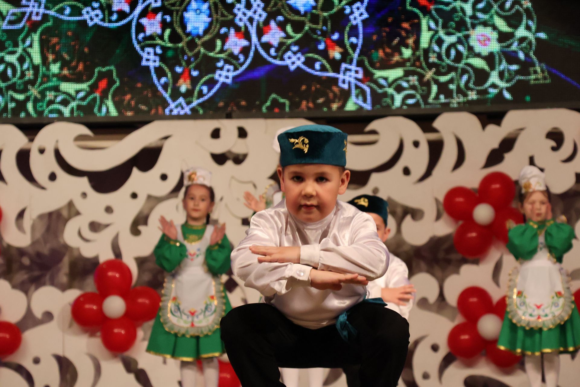 "Йолдызлык"та нәни йолдызчыклар кабынды!(БАРЛЫК ФОТОЛАР, БИК КҮП ФОТОРӘСЕМНӘР)
