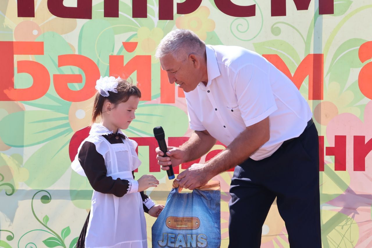 Изге эшләр, ихлас гамәлләр: Мари Суыксу авылы бәйрәменнән безнең фоторепортаж