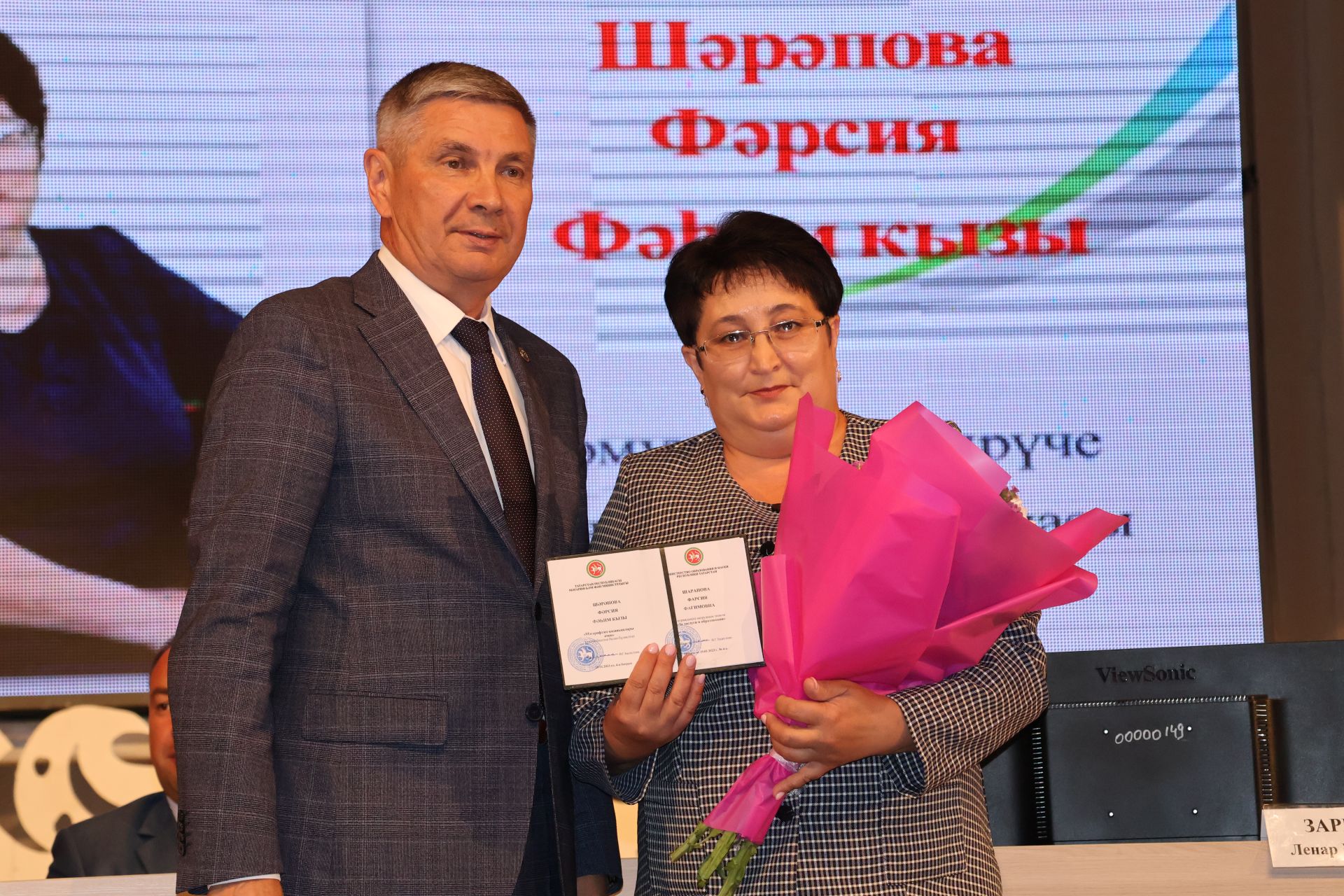 Зур фоторепортаж: Яңа уку елына — яңа таләпләр